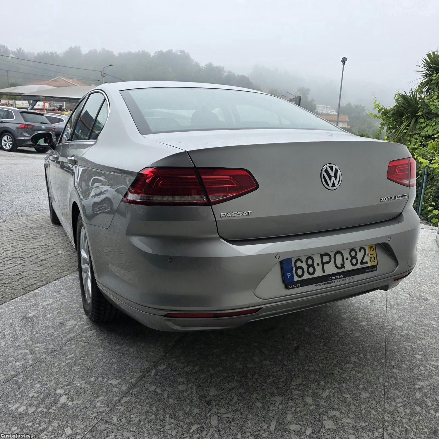 Volkswagen Passat 2.0 TDi Confortline — fotografia 10