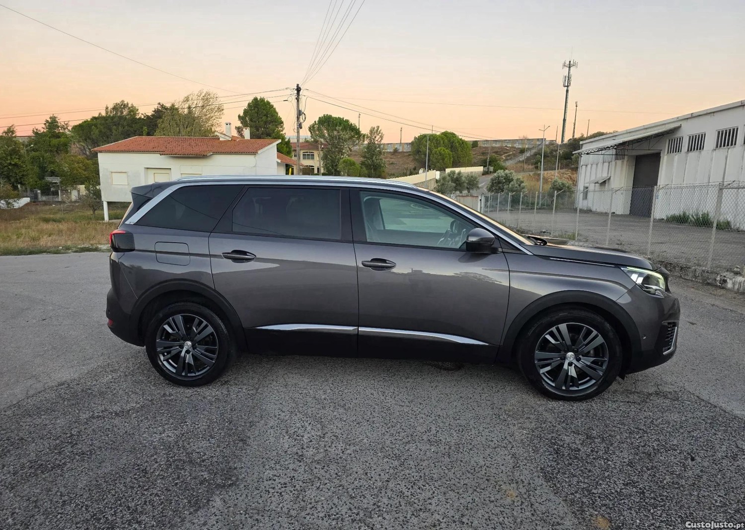 Peugeot 5008 1.6 BlueHDi Allure EAT6 — photo 4