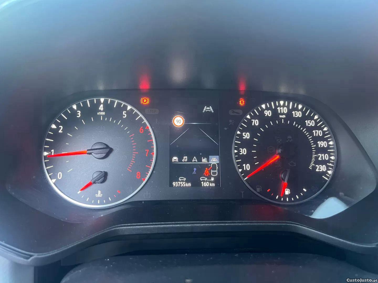 Renault Clio 1.0 tce evolution — fotografia 4