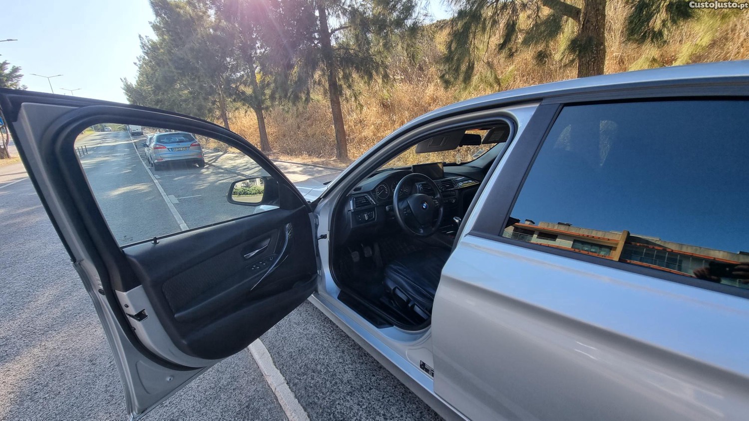 BMW 320 F30 - 12 foto 5