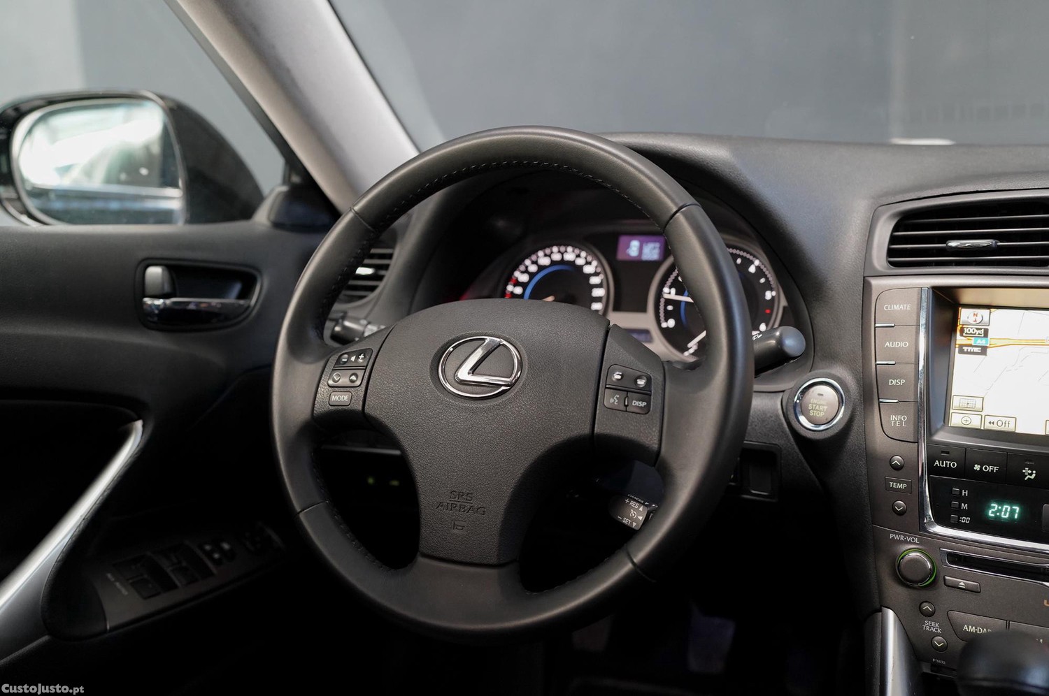 Lexus IS Executive 2G — fotografia 2