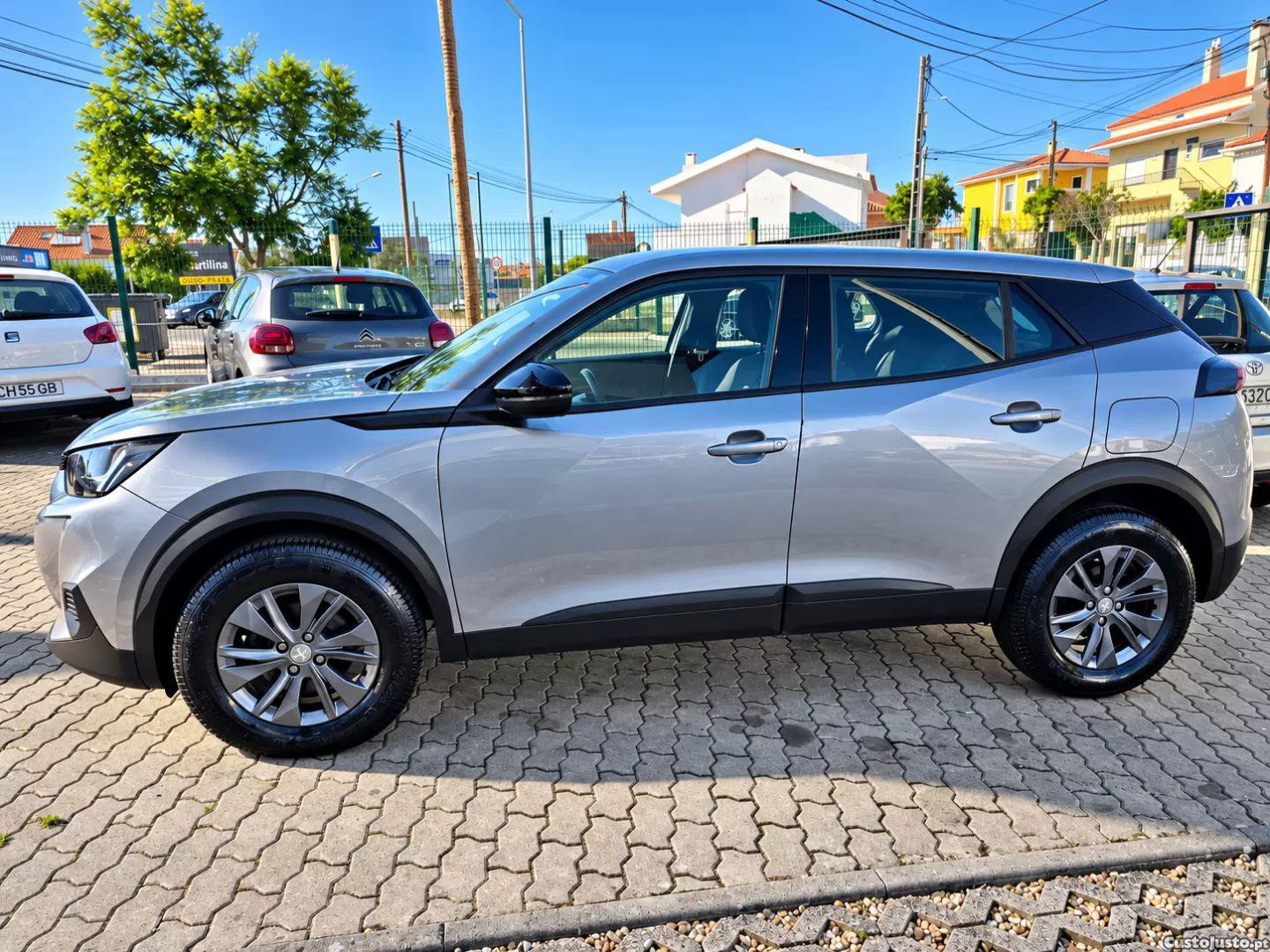 Peugeot 2008 Puretech 130 eat8 active pack — fotografia 8