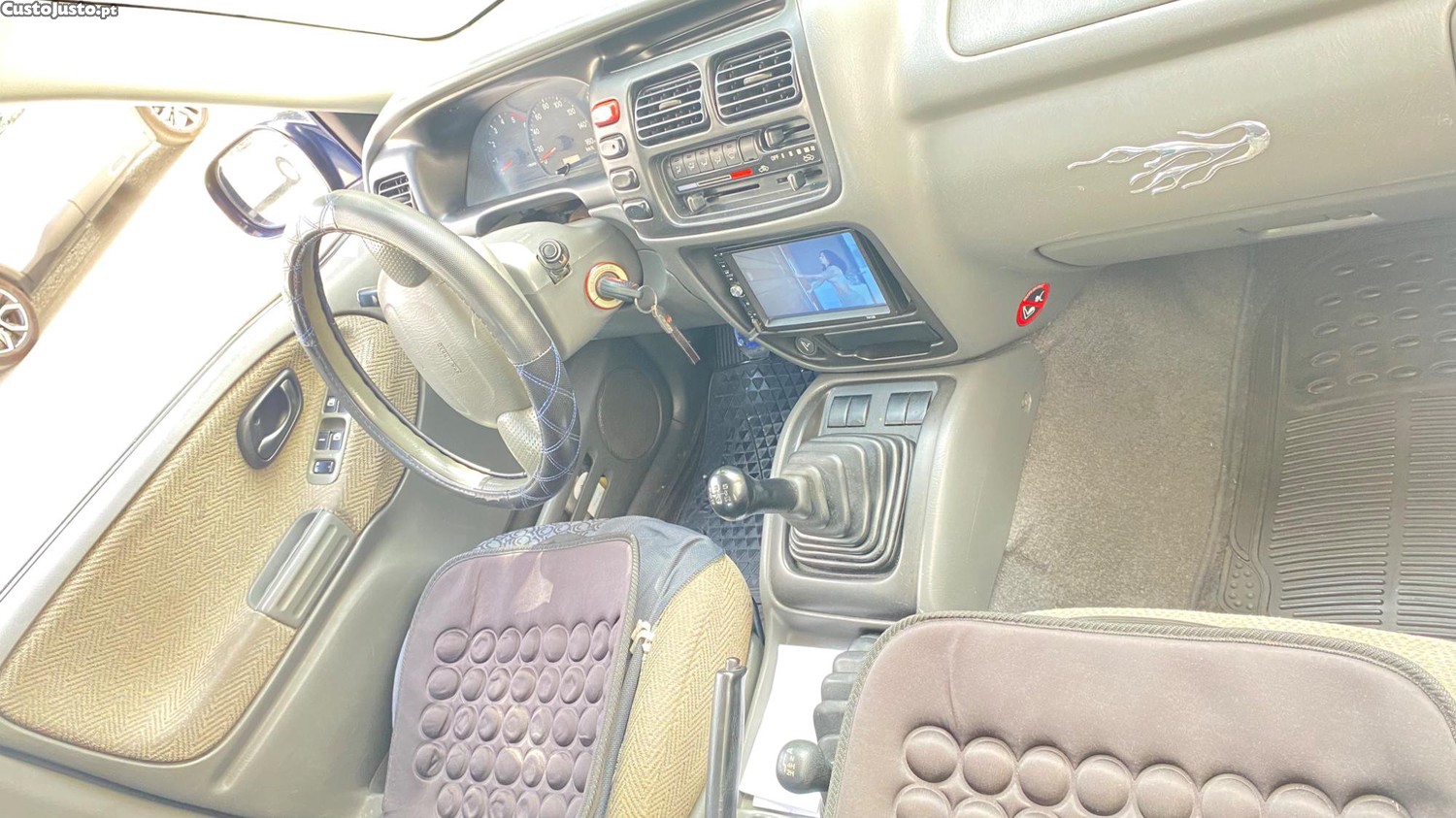 Suzuki Grand Vitara suv — photo 4
