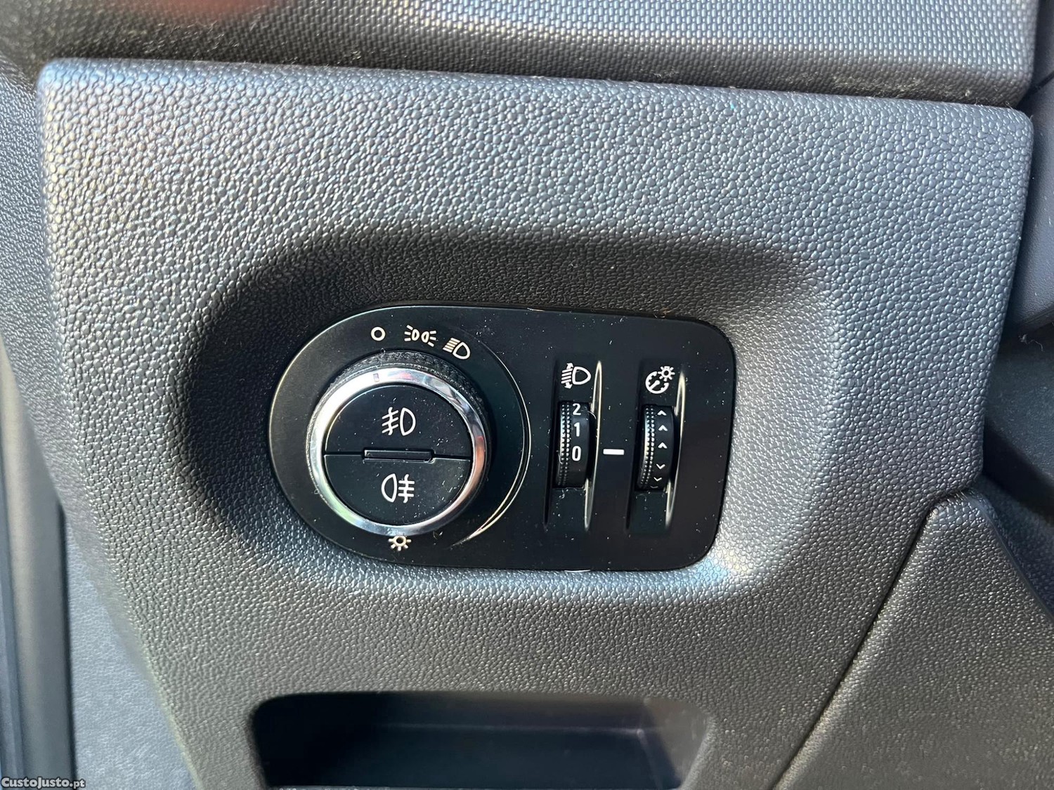 Opel Corsa 1.2 | POUCOS KM's — fotografia 7