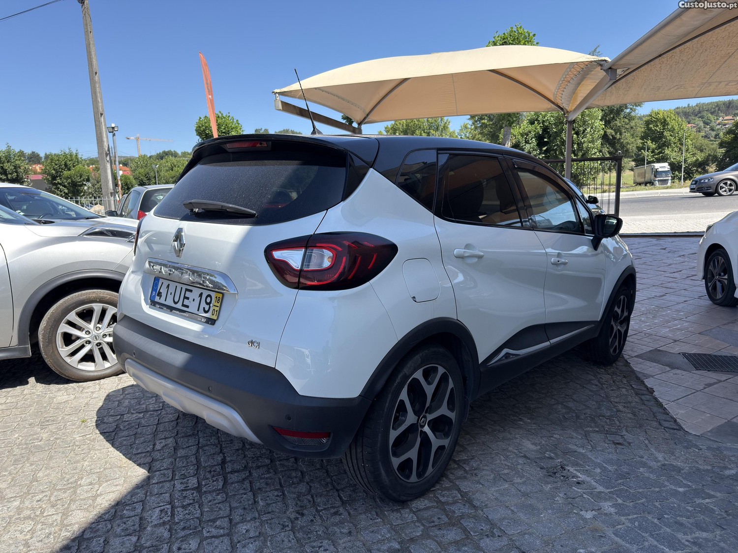 Renault Captur 1.5dCi - 18 foto 3