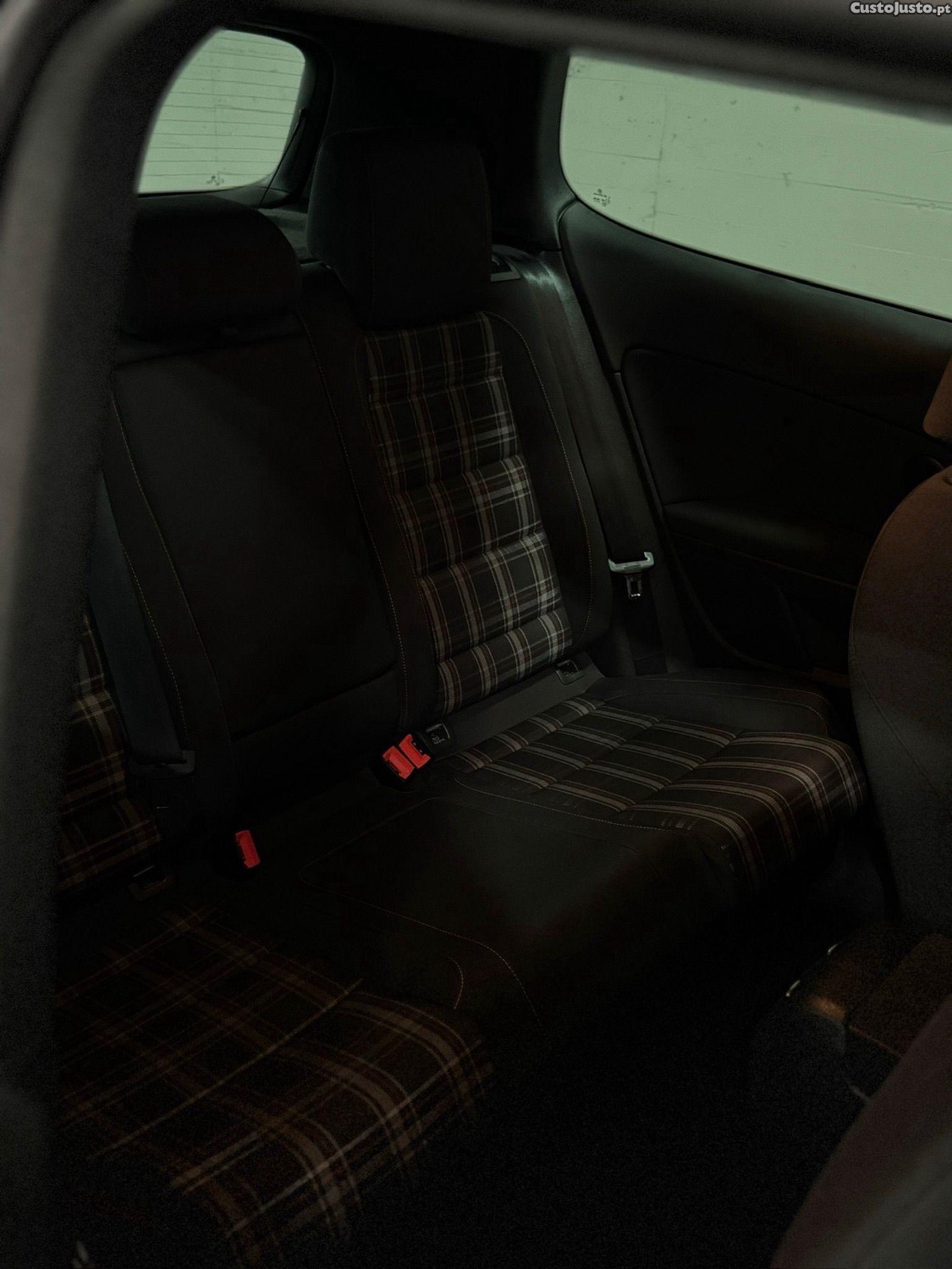 Volkswagen Golf 6 gti — fotografia 3