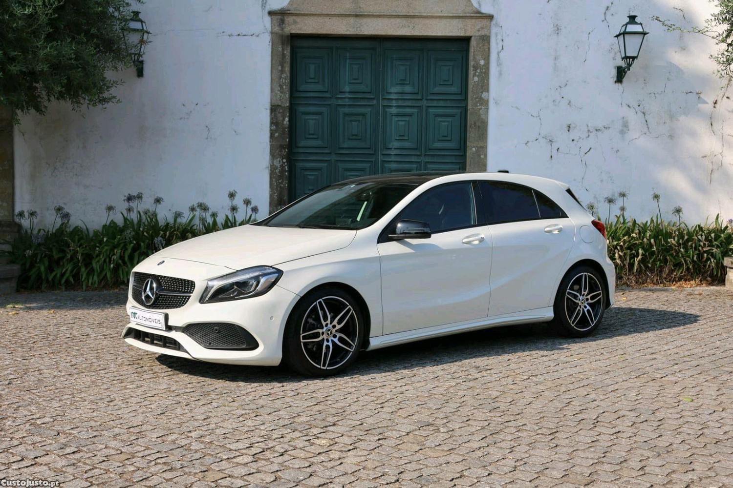 Mercedes-Benz A 180 AMG Line - 17