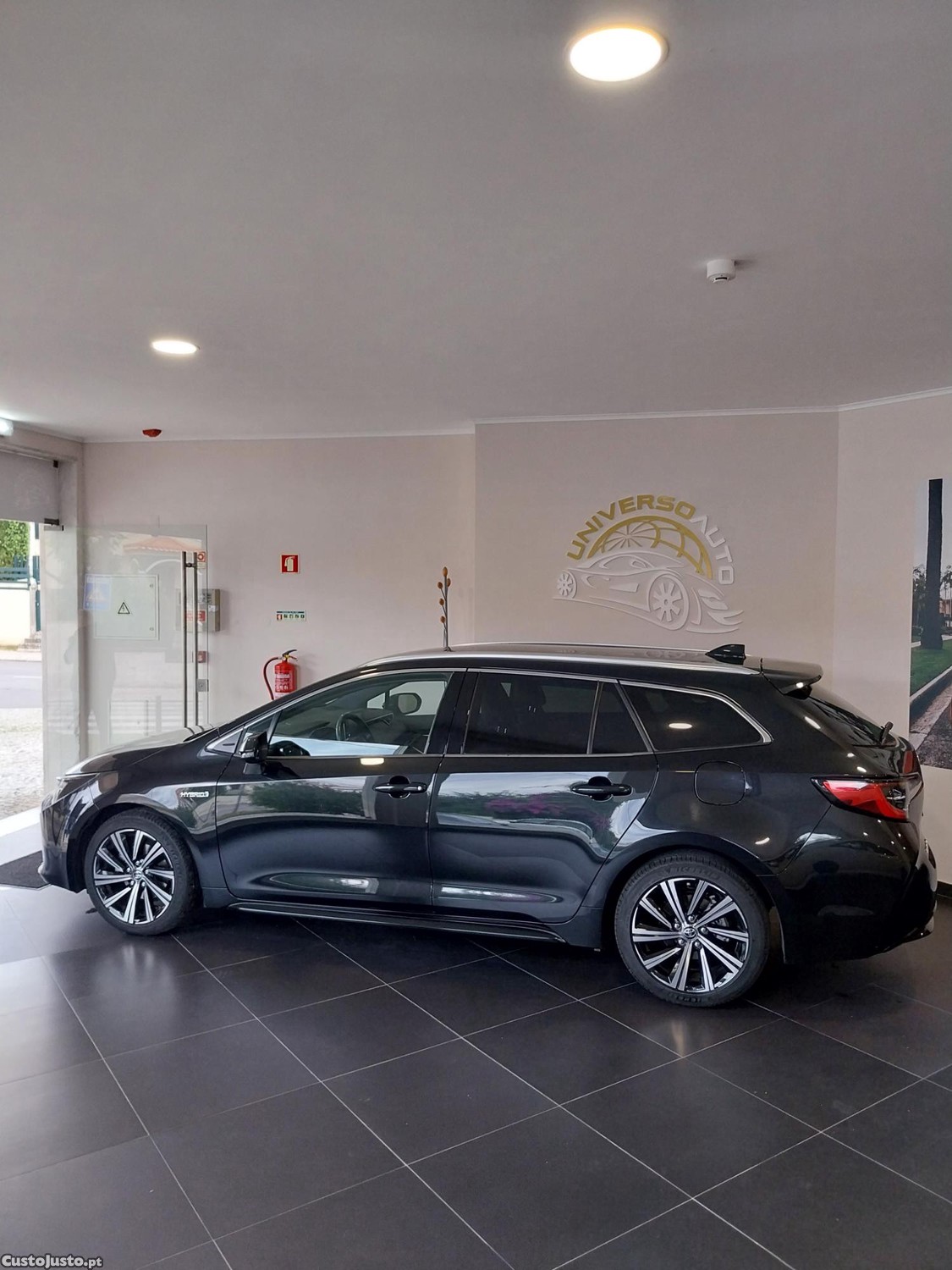 Toyota Corolla Touring Sports 1.8 Hybrid Comfort + PSport | Nacional | Iva discriminado - 21 foto 3
