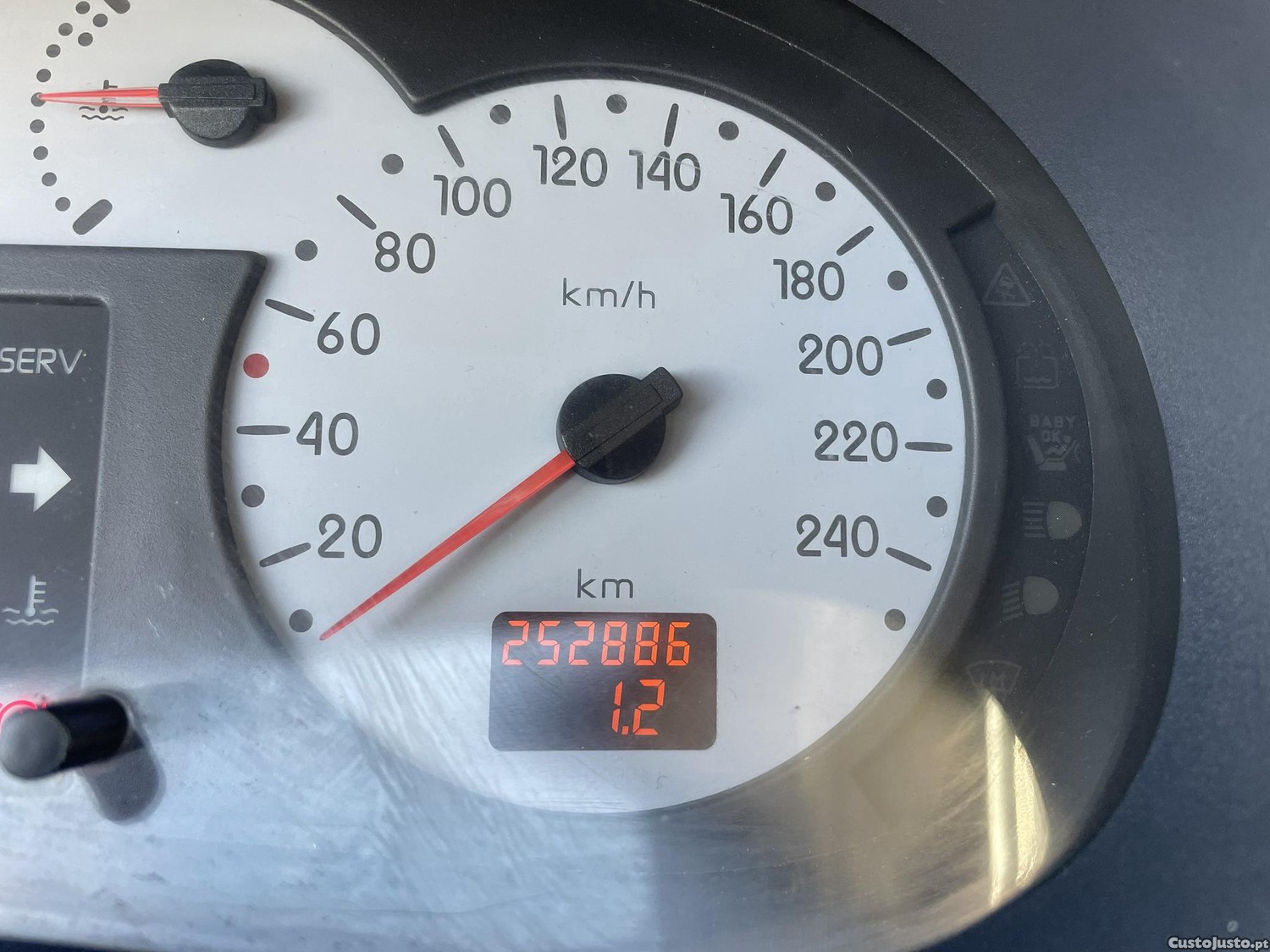 Renault Clio 1.2 16v — fotografia 2