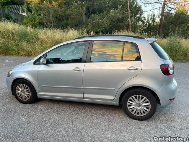 Volkswagen Golf Plus 1.6TDI Confort — fotografia 5
