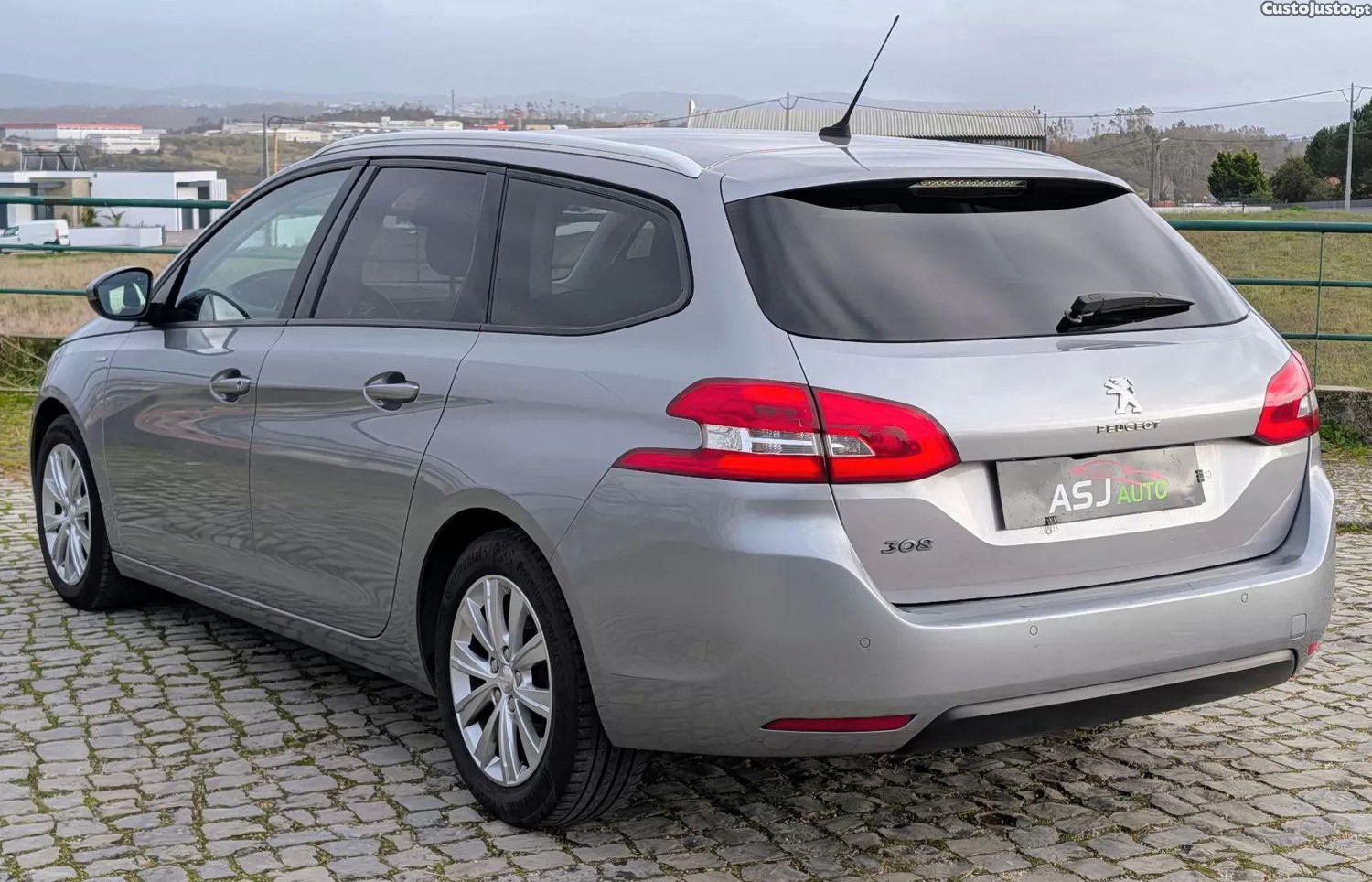 Peugeot 308 1.5 bluehdi style — fotografia 14