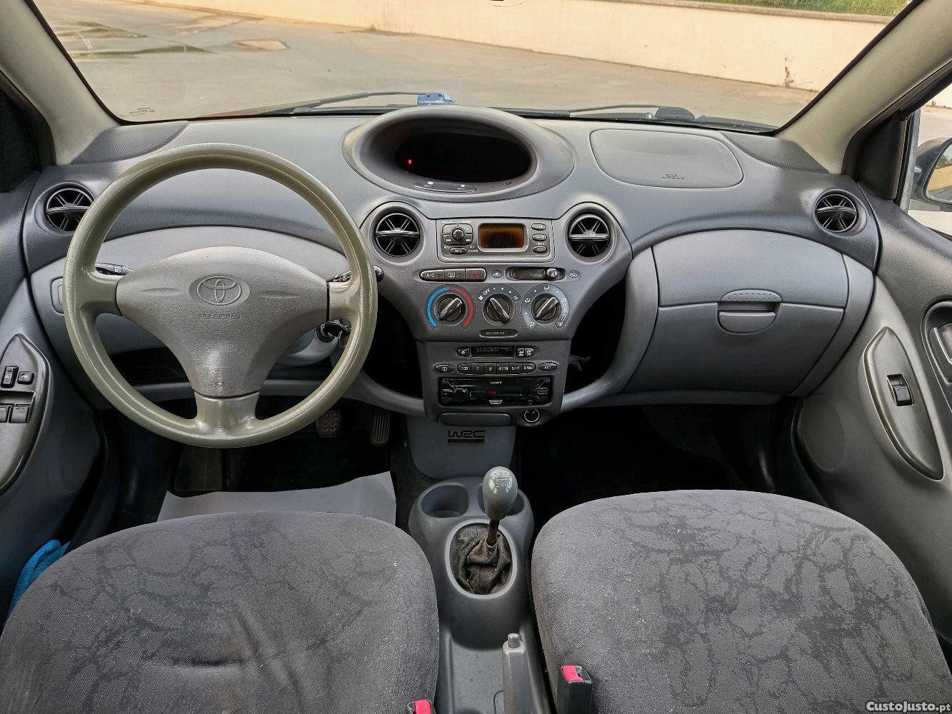 Toyota Yaris — fotografia 5