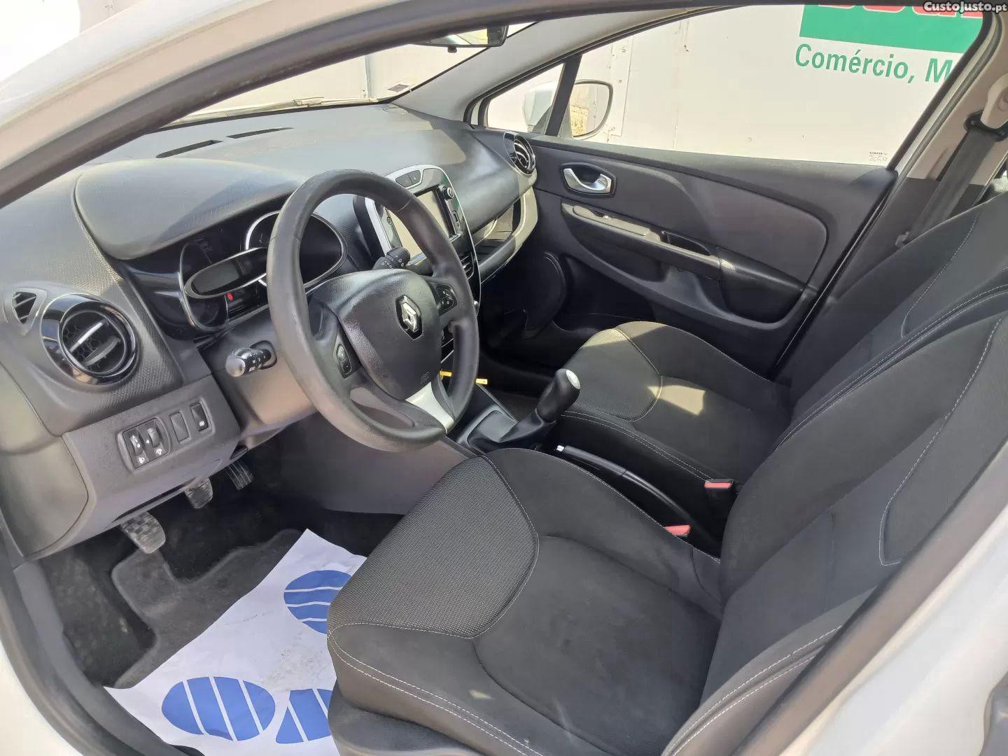 Renault Clio 1.5 dci confort — fotografia 9