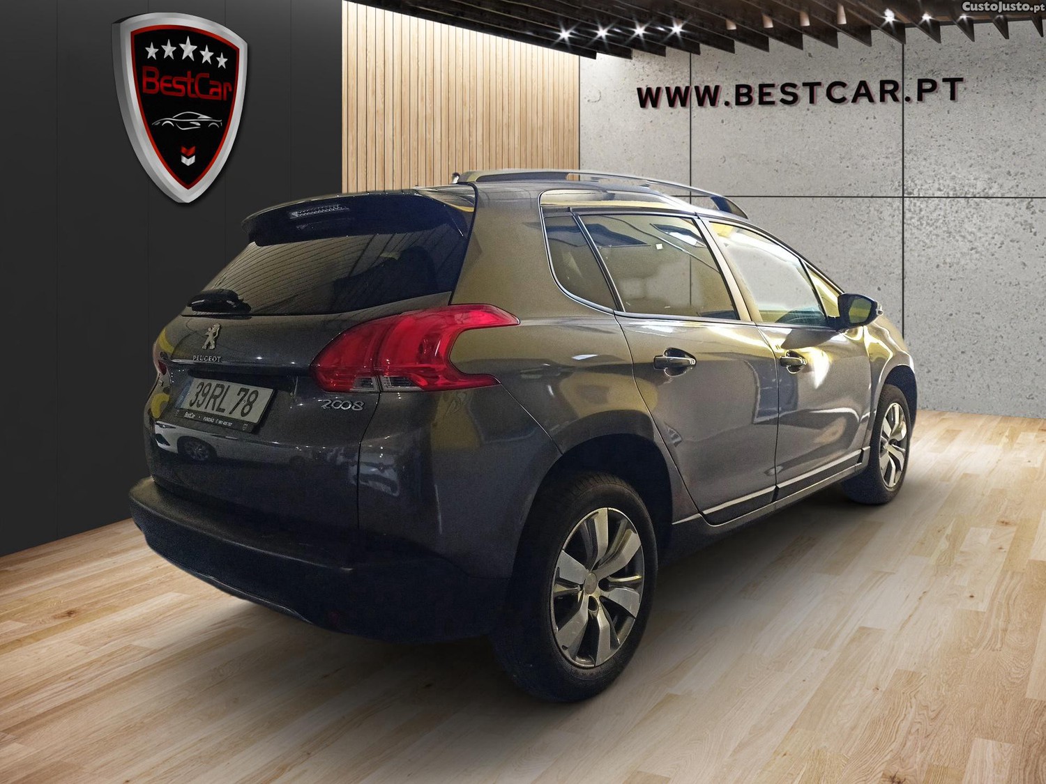 Peugeot 2008 1.2 VTI — photo 3