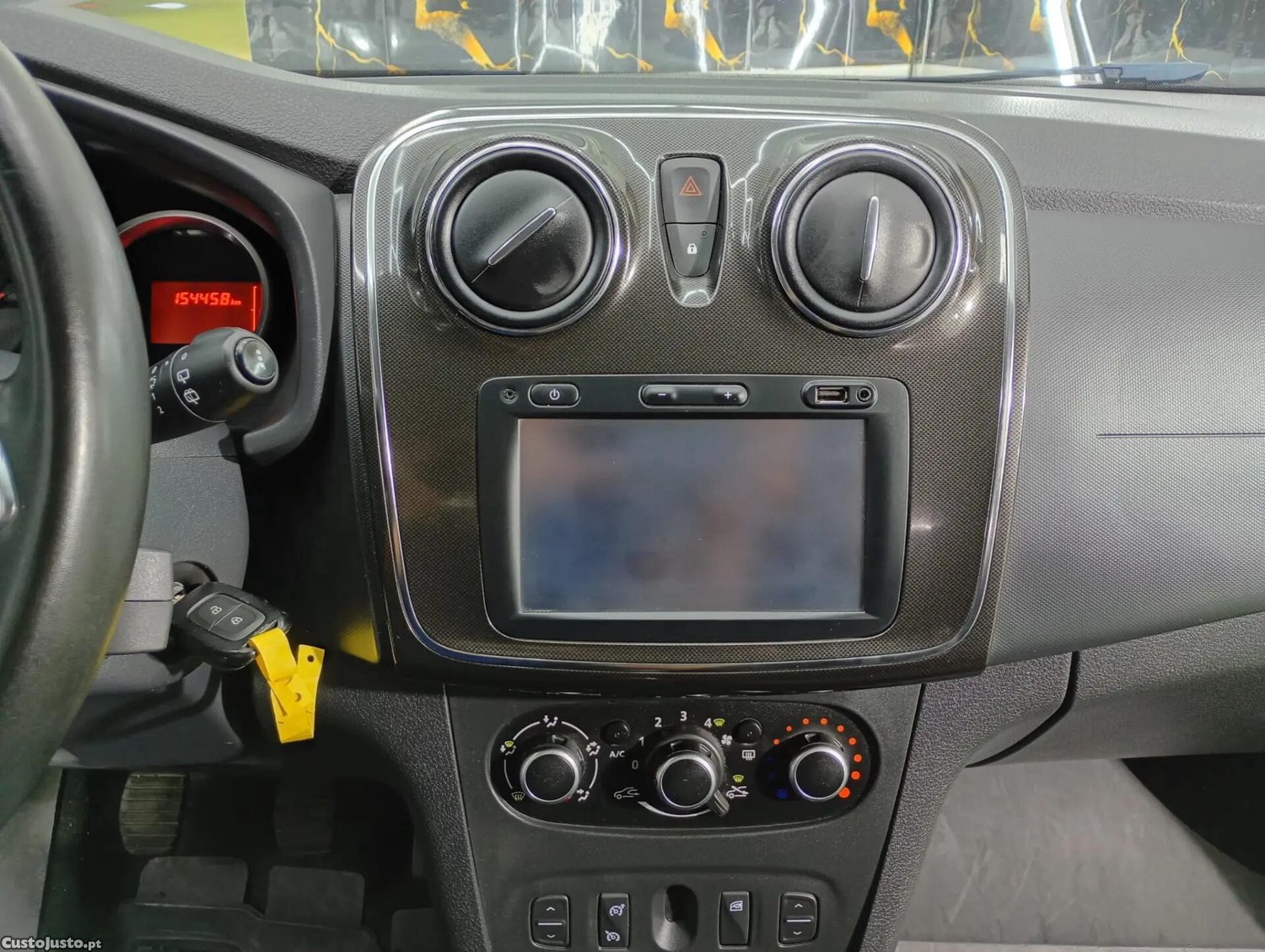 Dacia Logan 0.9 TCe Comfort Bi-Fuel — fotografia 6