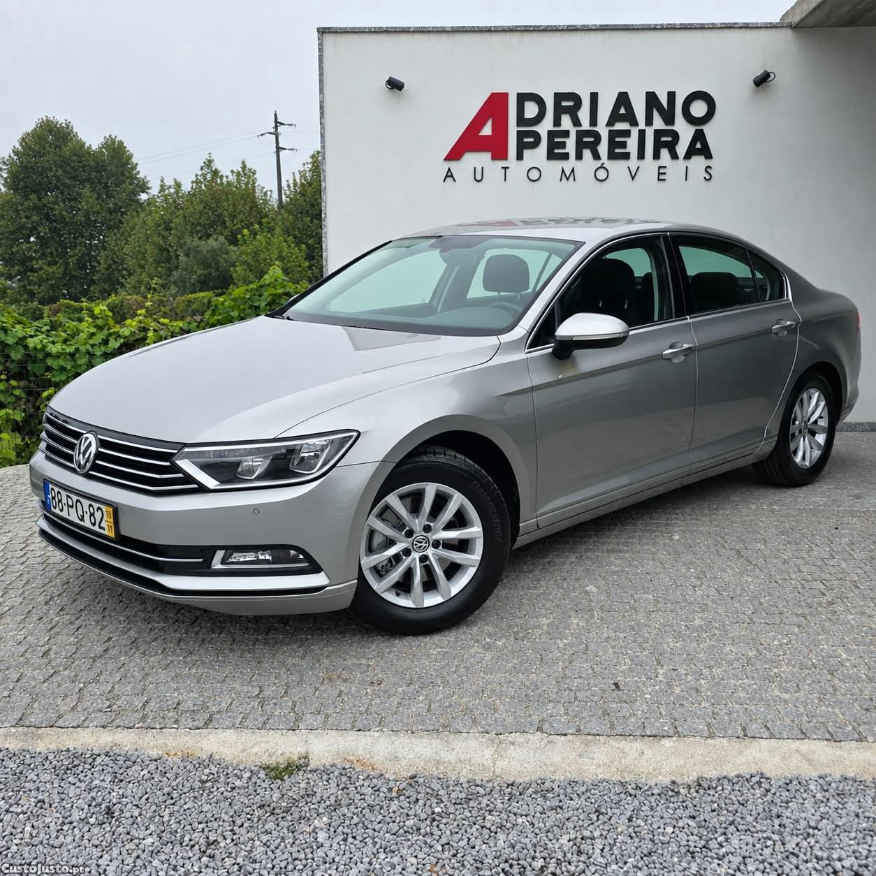 Volkswagen Passat 2.0 TDi Confortline — fotografia 13