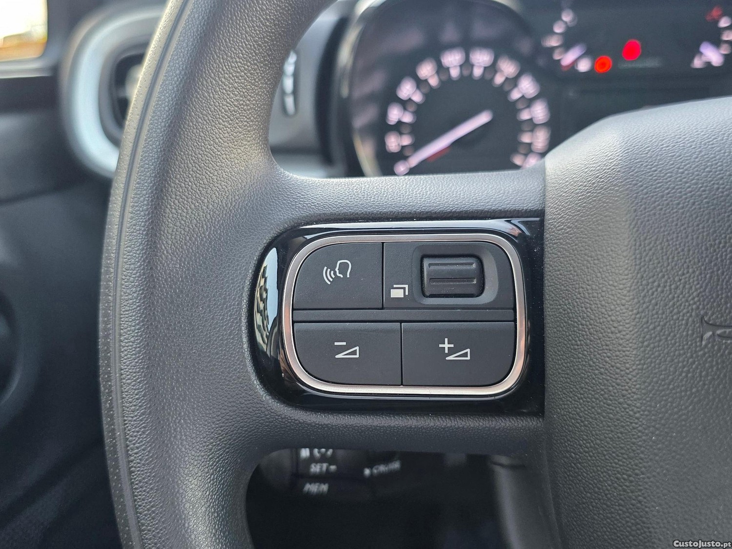 Citroën C3 1.2 PureTech Plus — fotografia 17