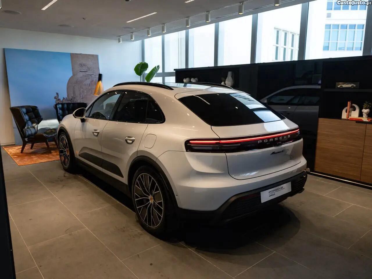 Porsche Macan Electric 4 — fotografia 15