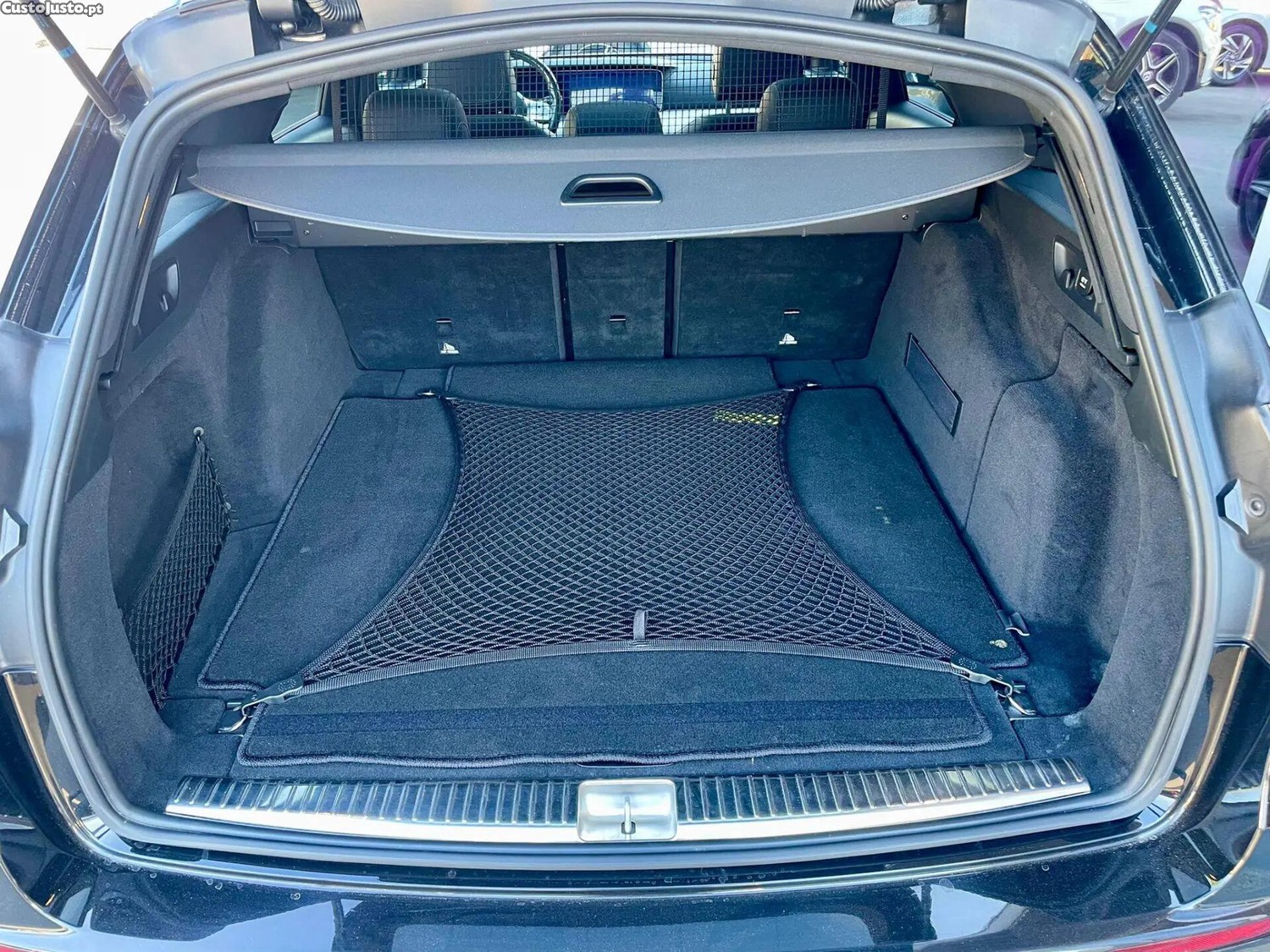 Mercedes-Benz E 300 d AMG Line — fotografia 10