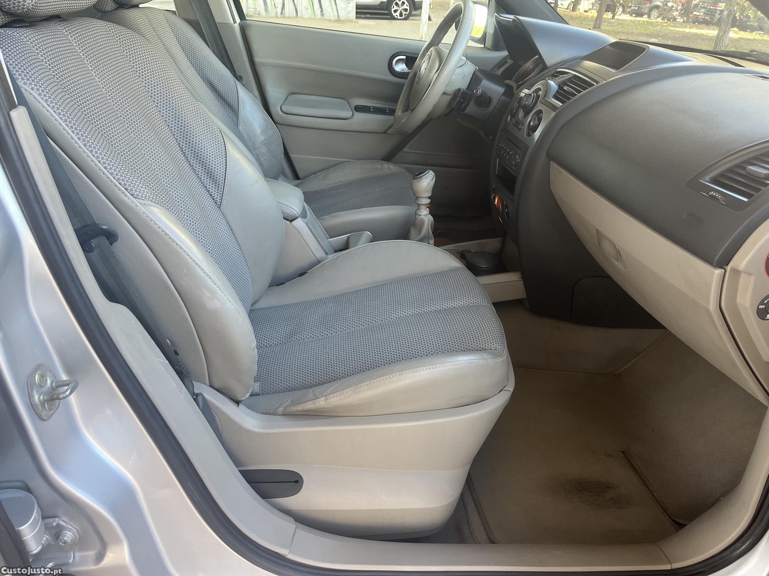 Renault Mégane Break 1.5 dci 105 cv — fotografia 3