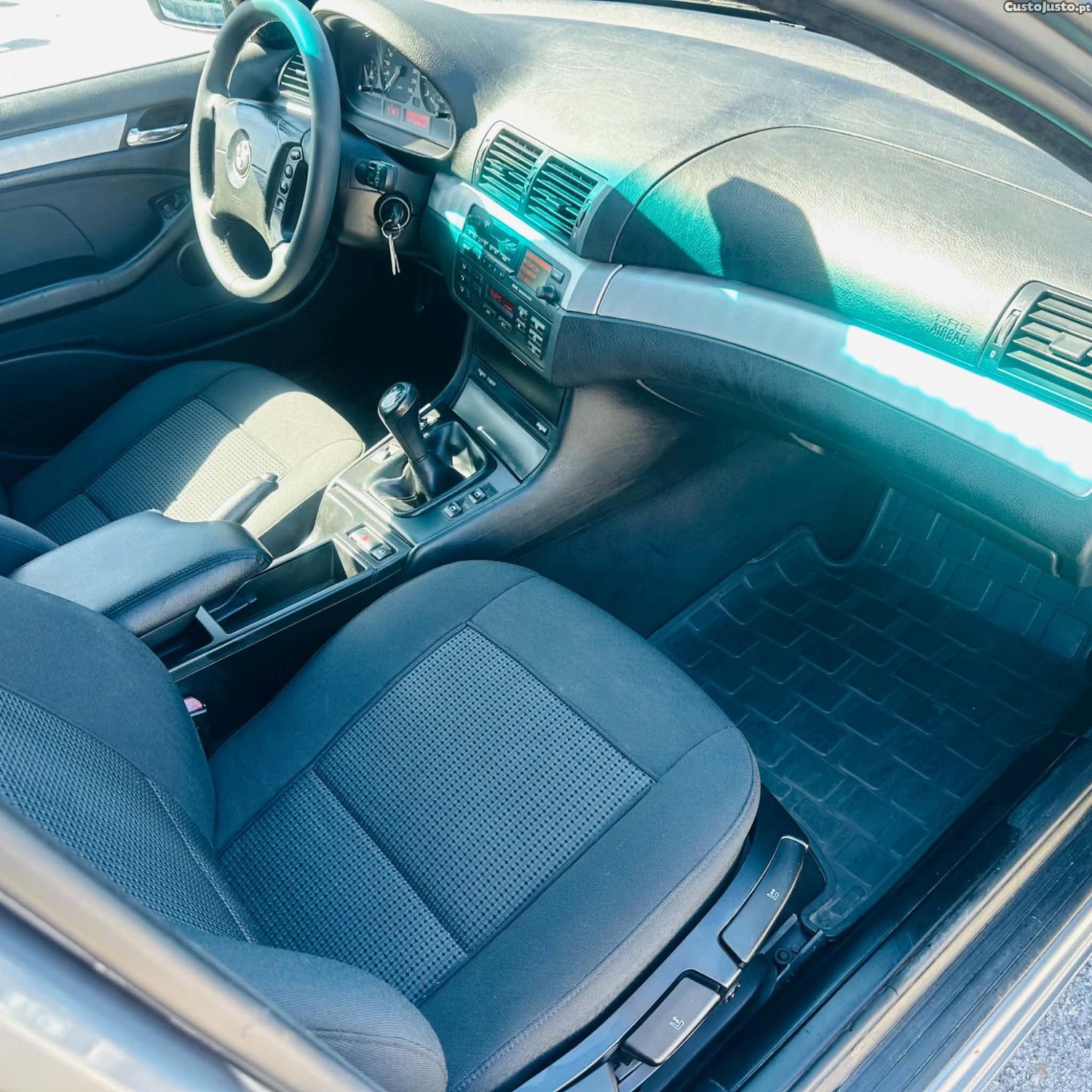 BMW 320 Touring 2.0 D Edition Sport 150cv — fotografia 6