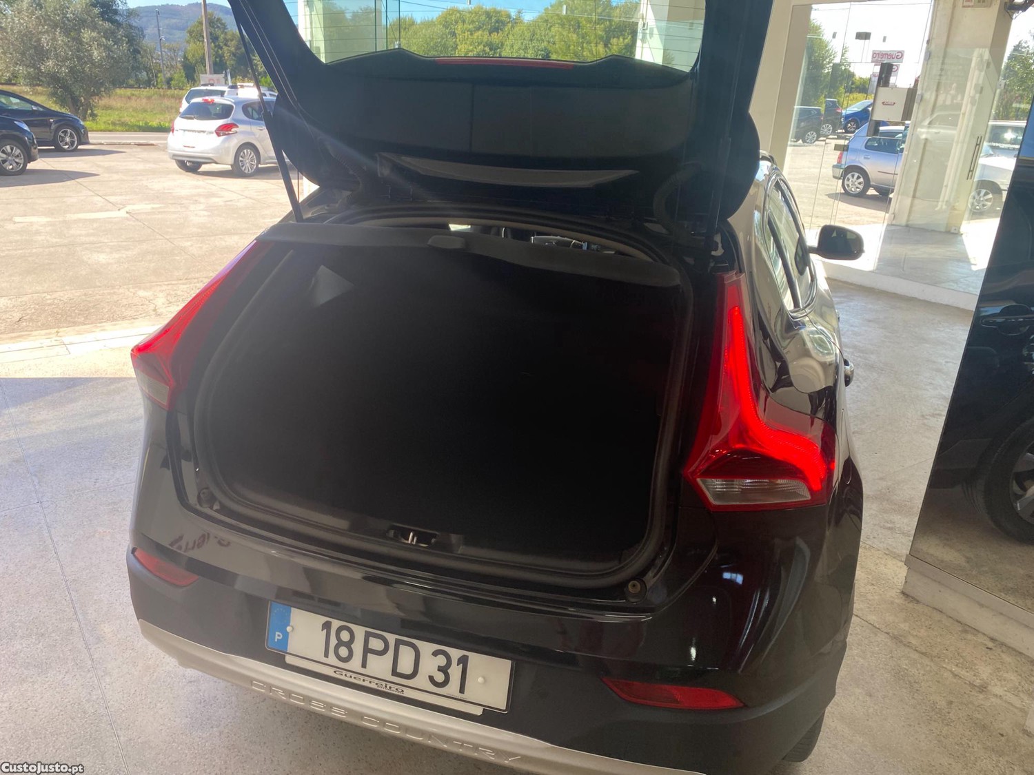 Volvo V40 1.6 D2 (29 MIL KMs) — fotografia 3