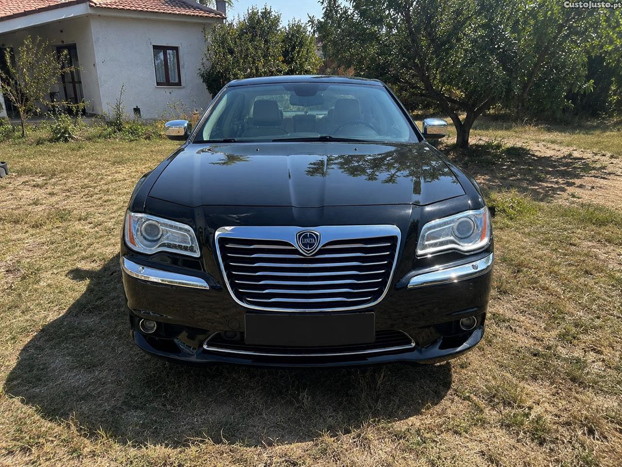 Lancia Thema Platinum — photo 3