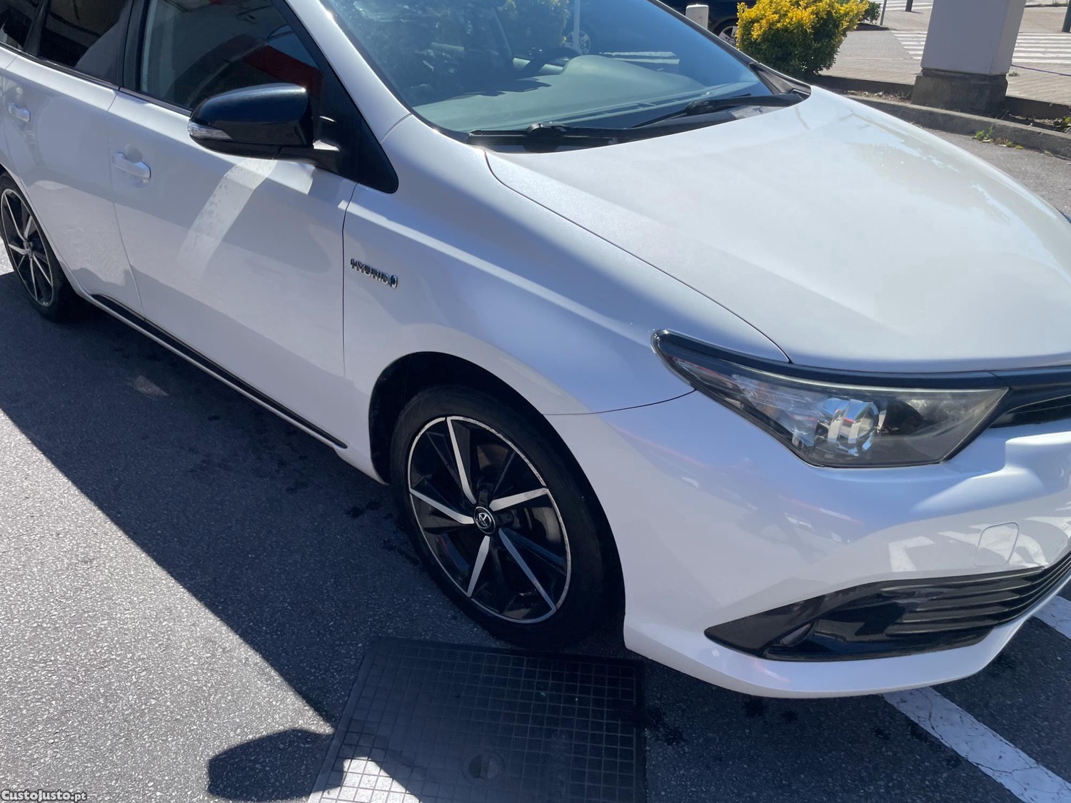 Toyota Auris Touring Sports 1.8 HSD Comfort +P.Techno+P.Sport — fotografia 9