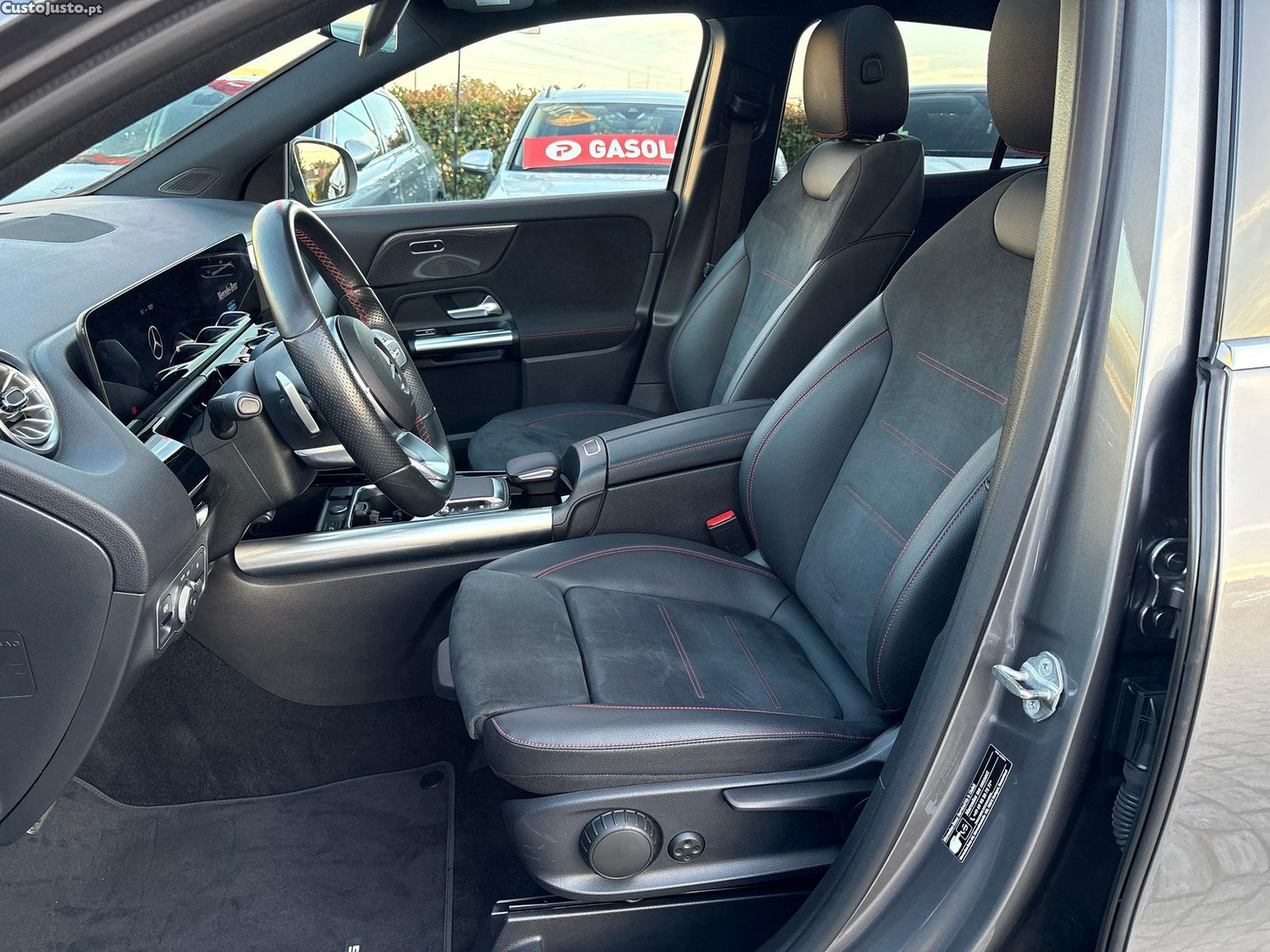 Mercedes-Benz GLA 250 e AMG Line — fotografia 4