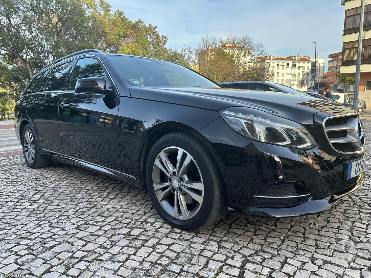 Mercedes-Benz E 250 Avantgard — fotografia 10