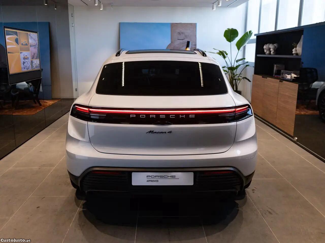 Porsche Macan Electric 4 — fotografia 14
