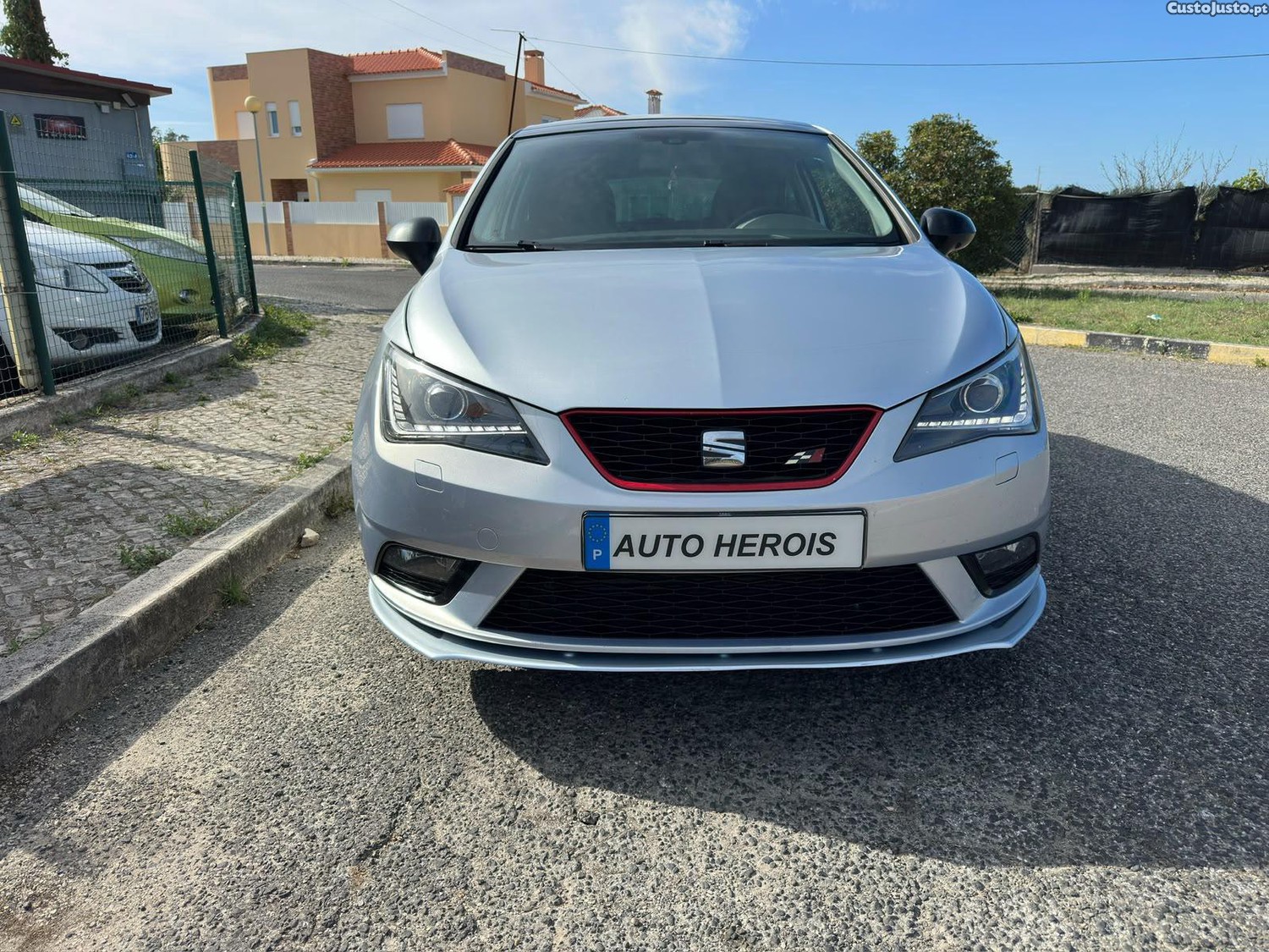 SEAT Ibiza 1.6 TDI spot coupe — fotografia 6