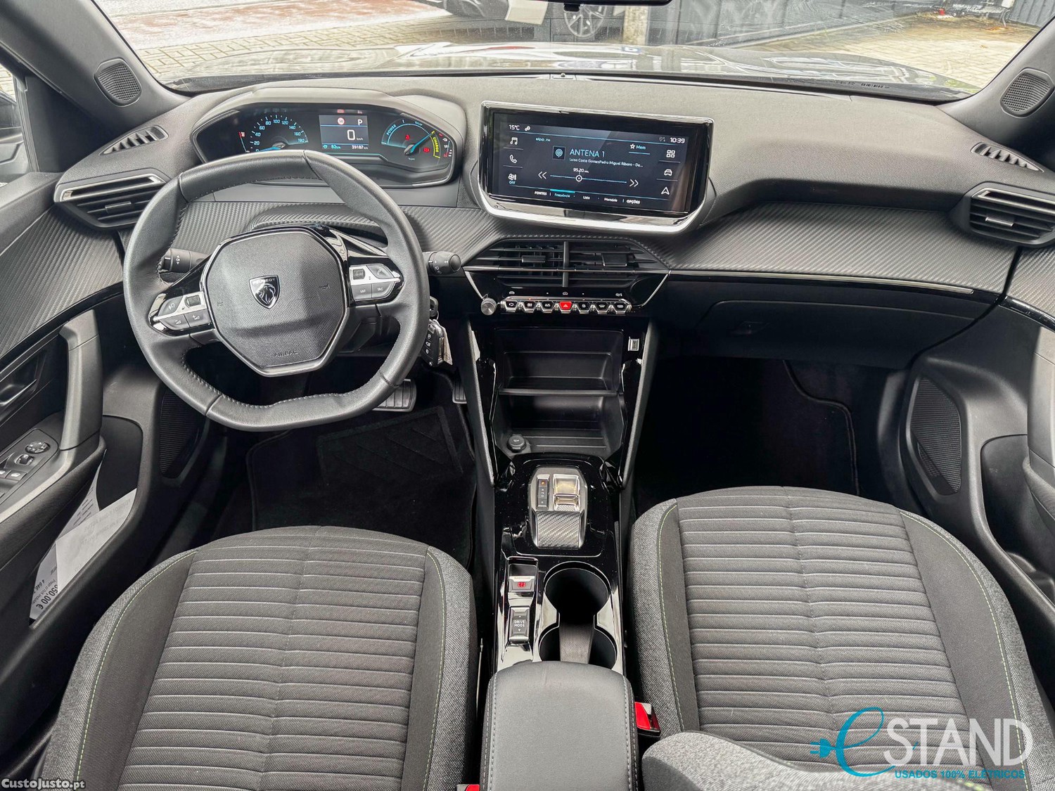 Peugeot e-2008 Active — fotografia 3