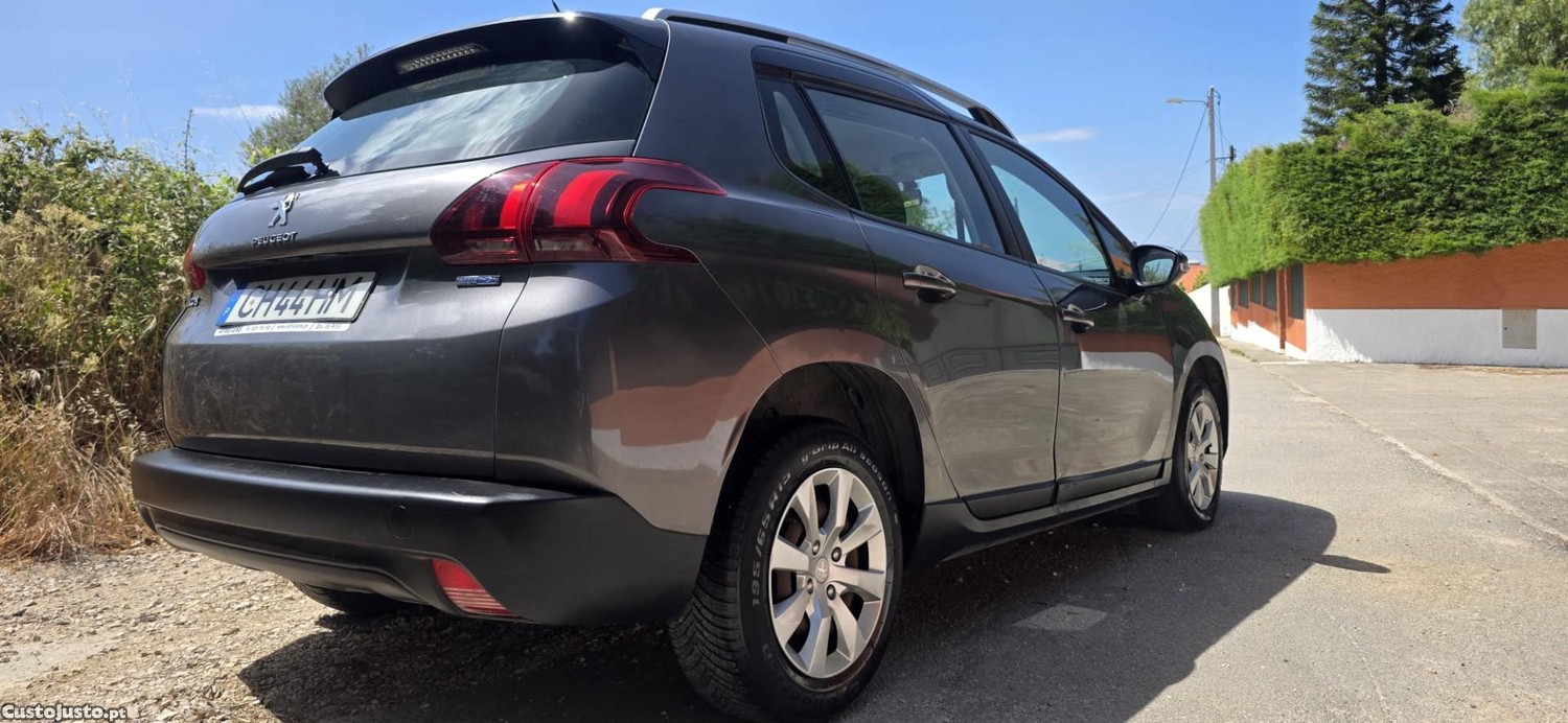 Peugeot 2008 1.6 BlueHDi Active — fotografia 6