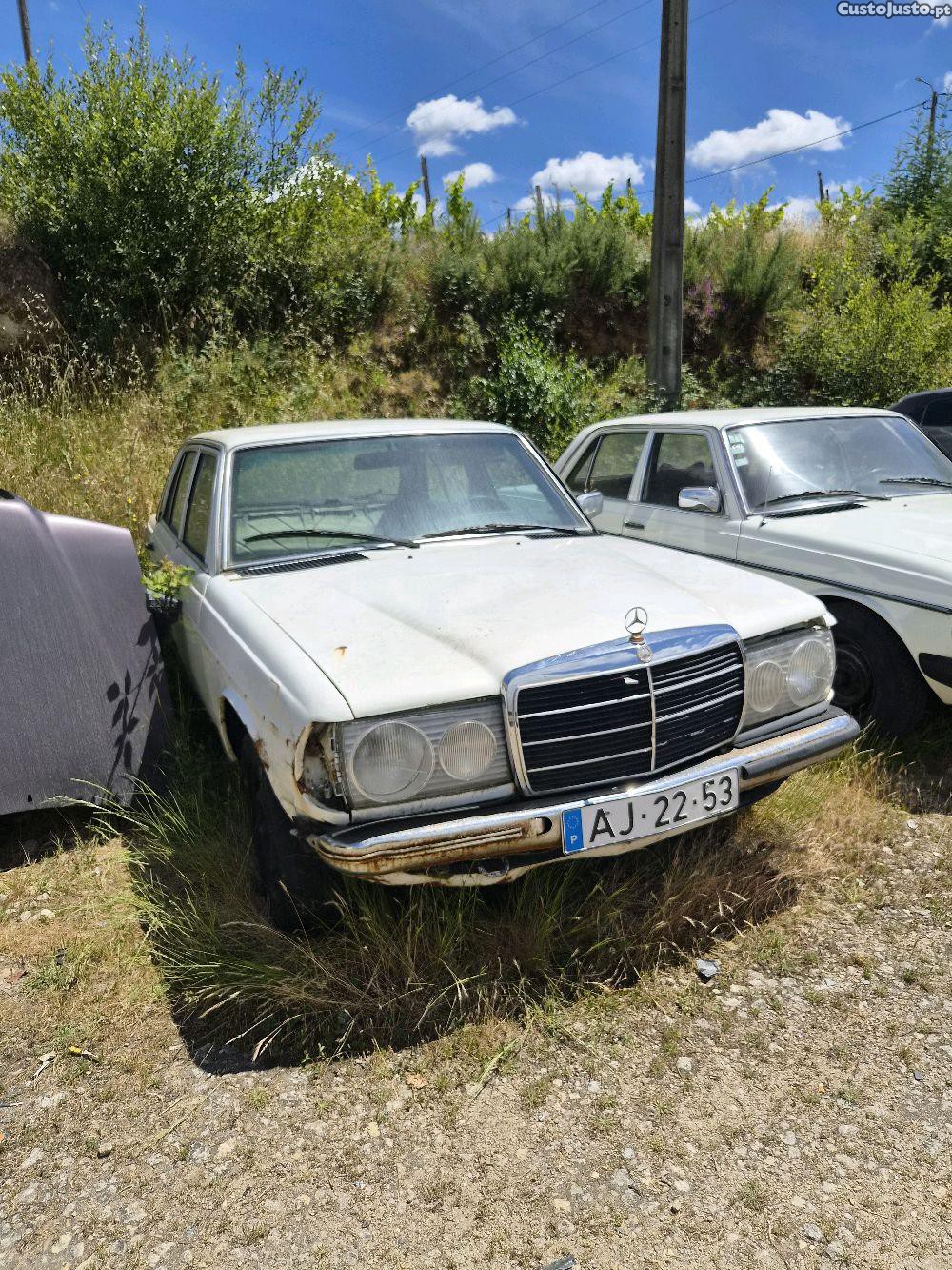 Mercedes-Benz 240 D — fotografia 5