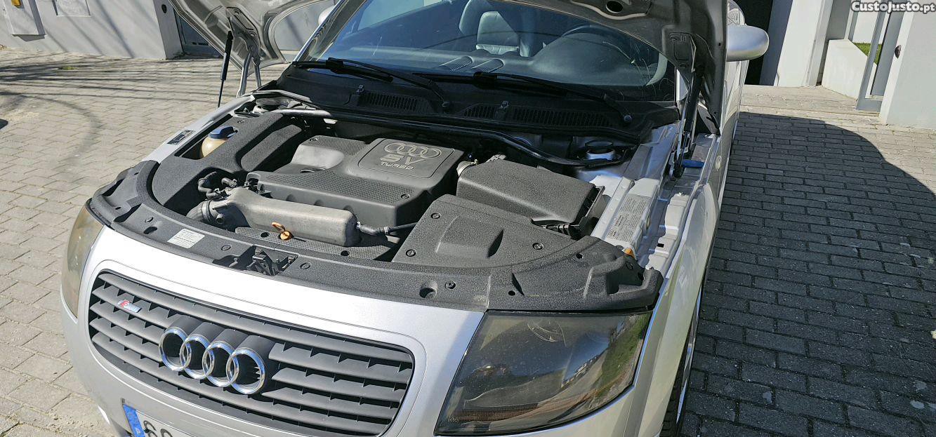 Audi TT 8n — photo 2