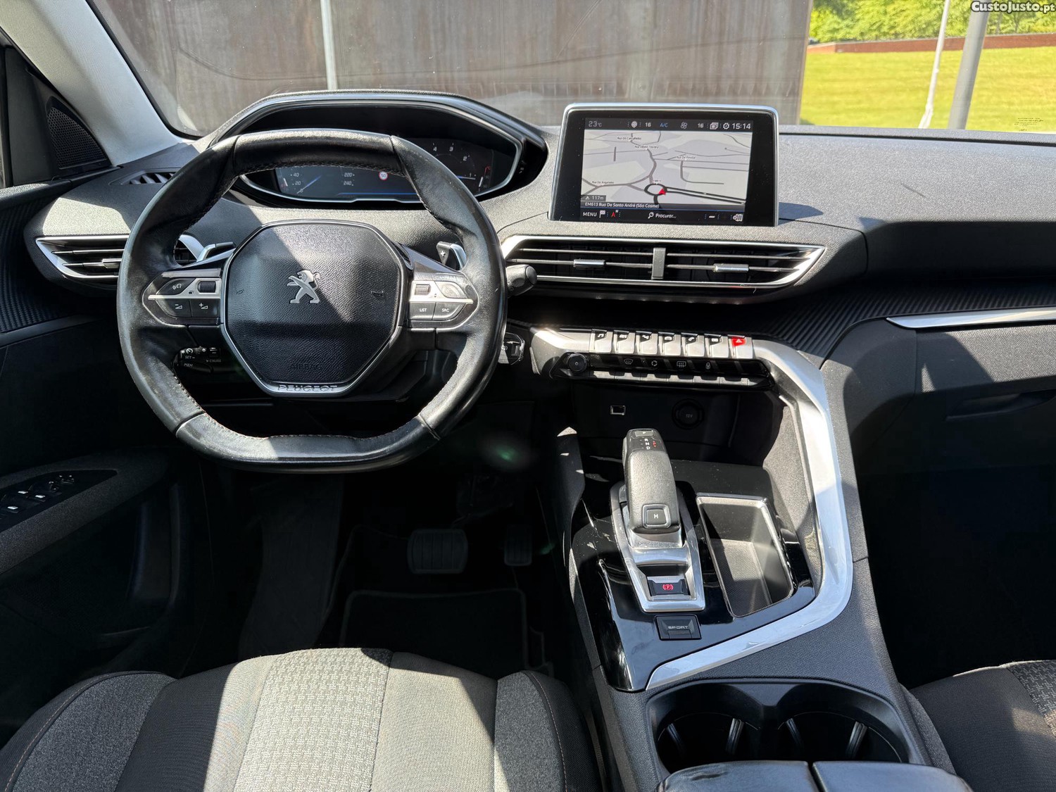 Peugeot 5008 1.6 HDI 120cv Caixa Automatica — fotografia 4