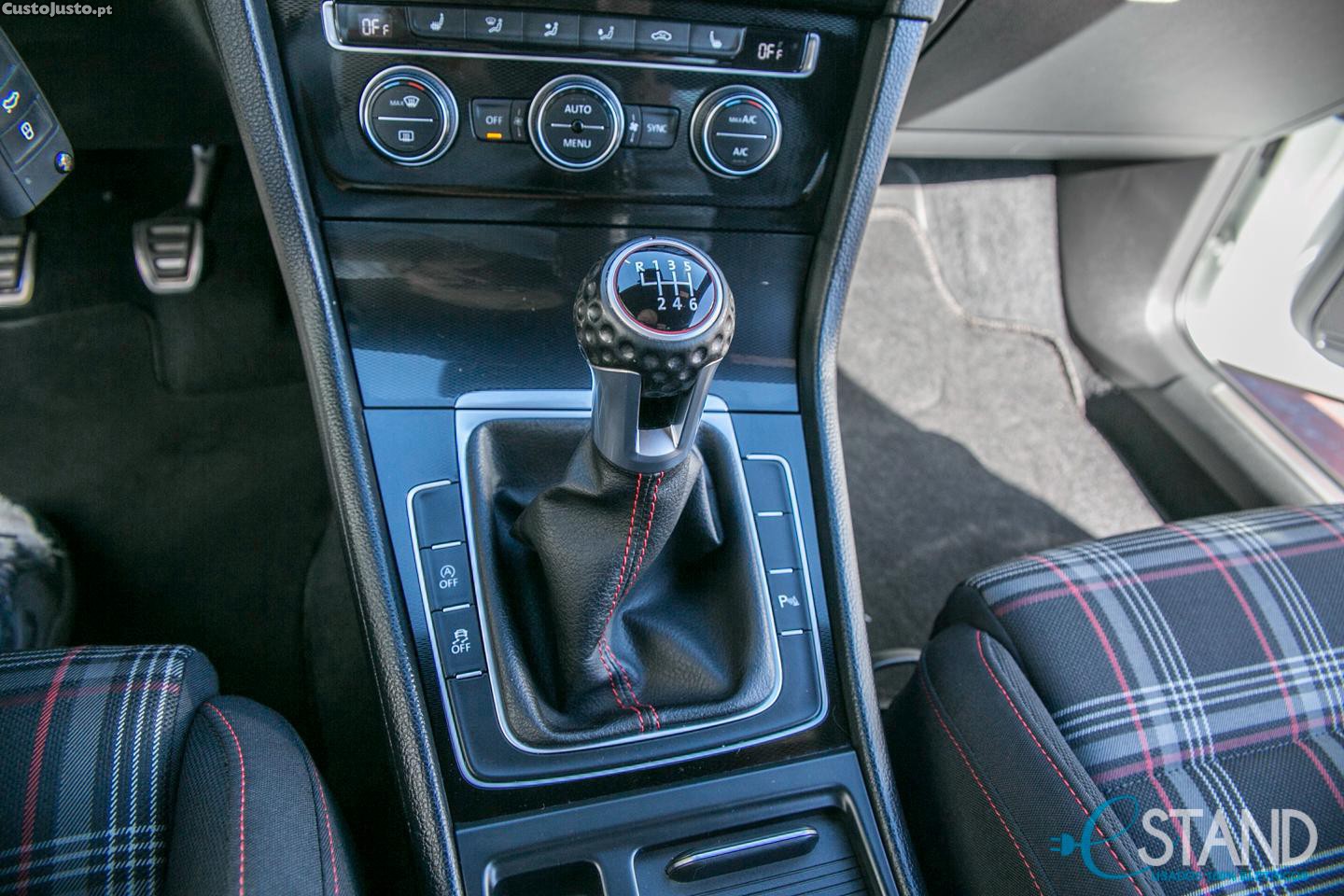 Volkswagen Golf 2.0 TSI GTI Performance 230cv — fotografia 6