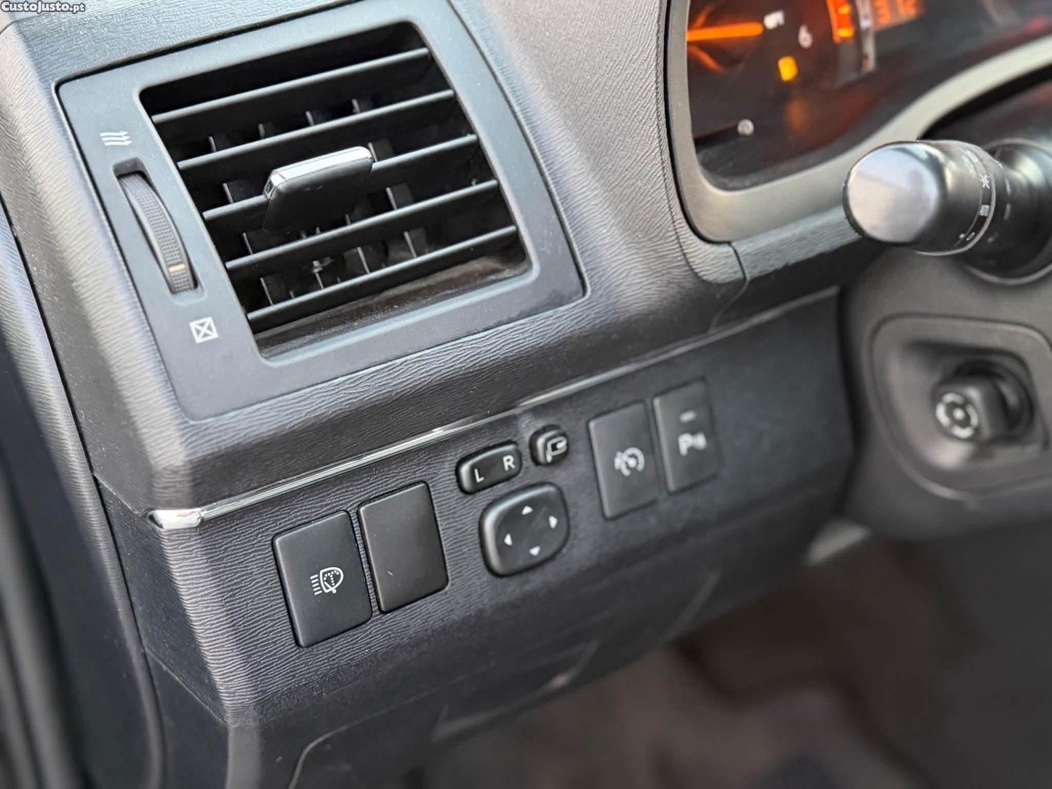Toyota Avensis 2.2 D-4D Ex.+Pele+GPS — fotografia 12