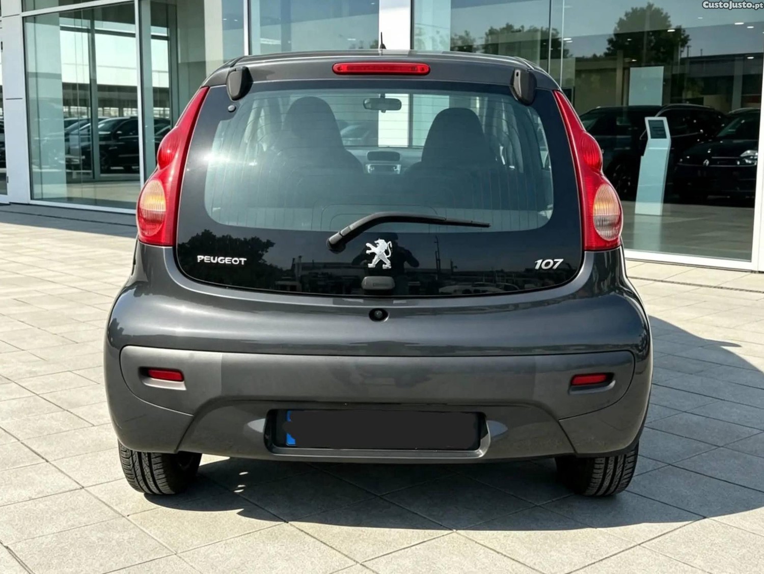 Peugeot 107 1.0 — fotografia 5