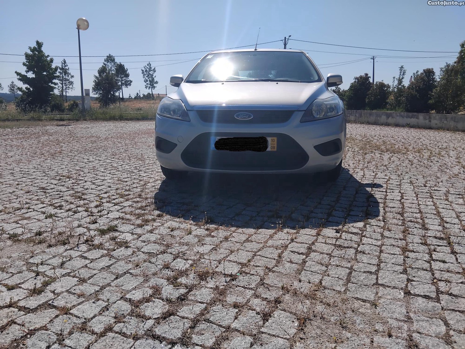 Ford Focus 1.6 TDCI ECOnetic — fotografia 5