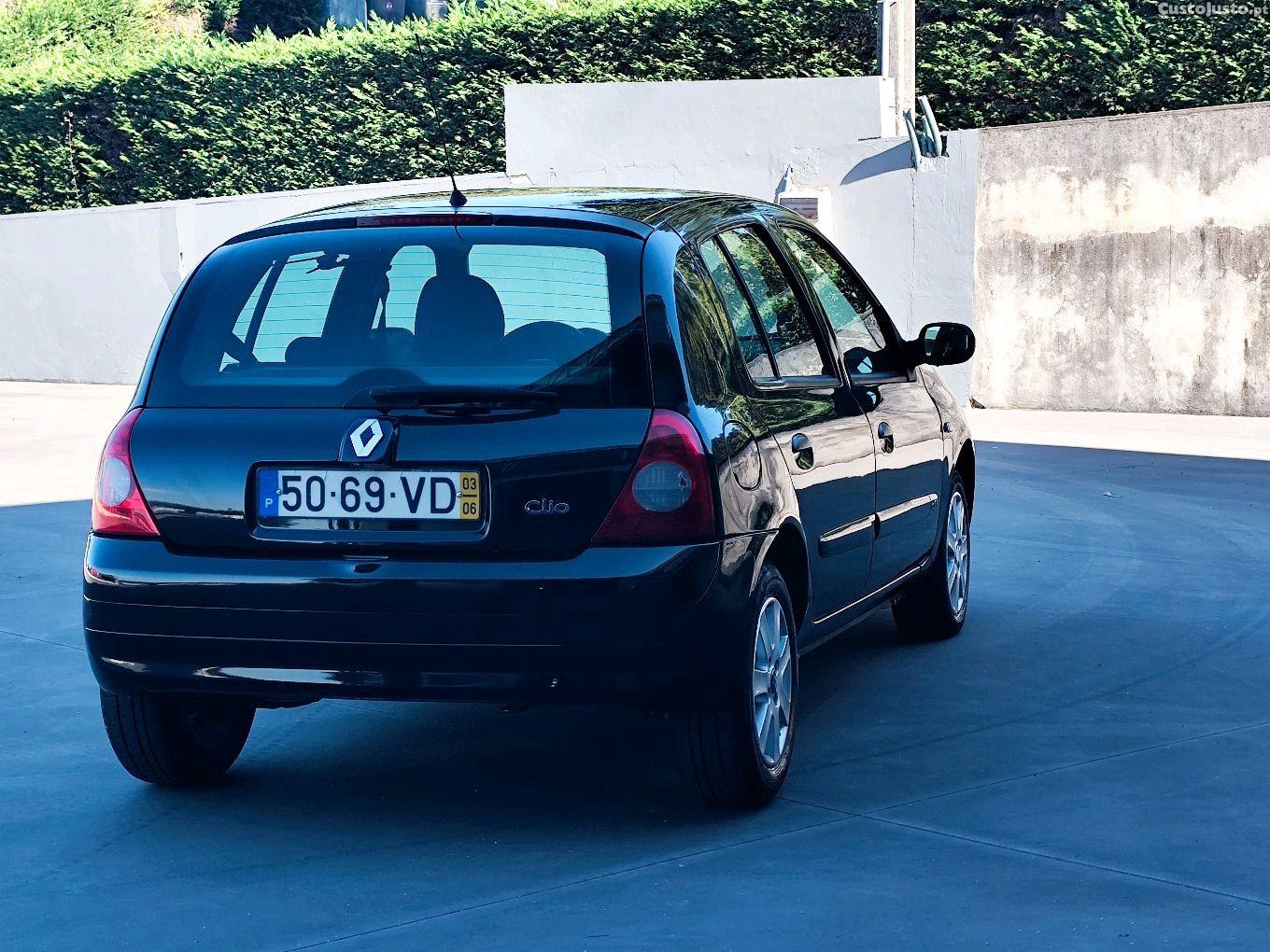 Renault Clio 1.5 CDI — fotografia 5