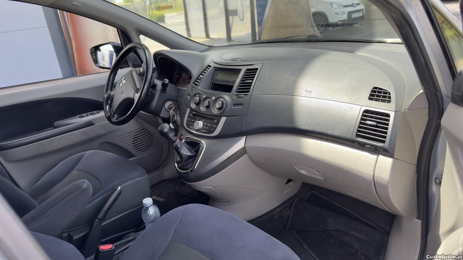 Mitsubishi Grandis 7Lugares — fotografia 4