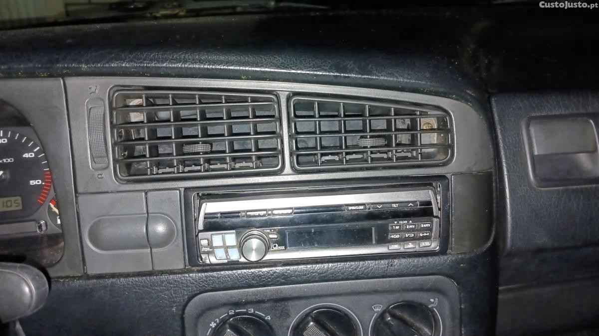 VW Golf 1.9  GTD com SWAP VP 110 - 93 foto 3