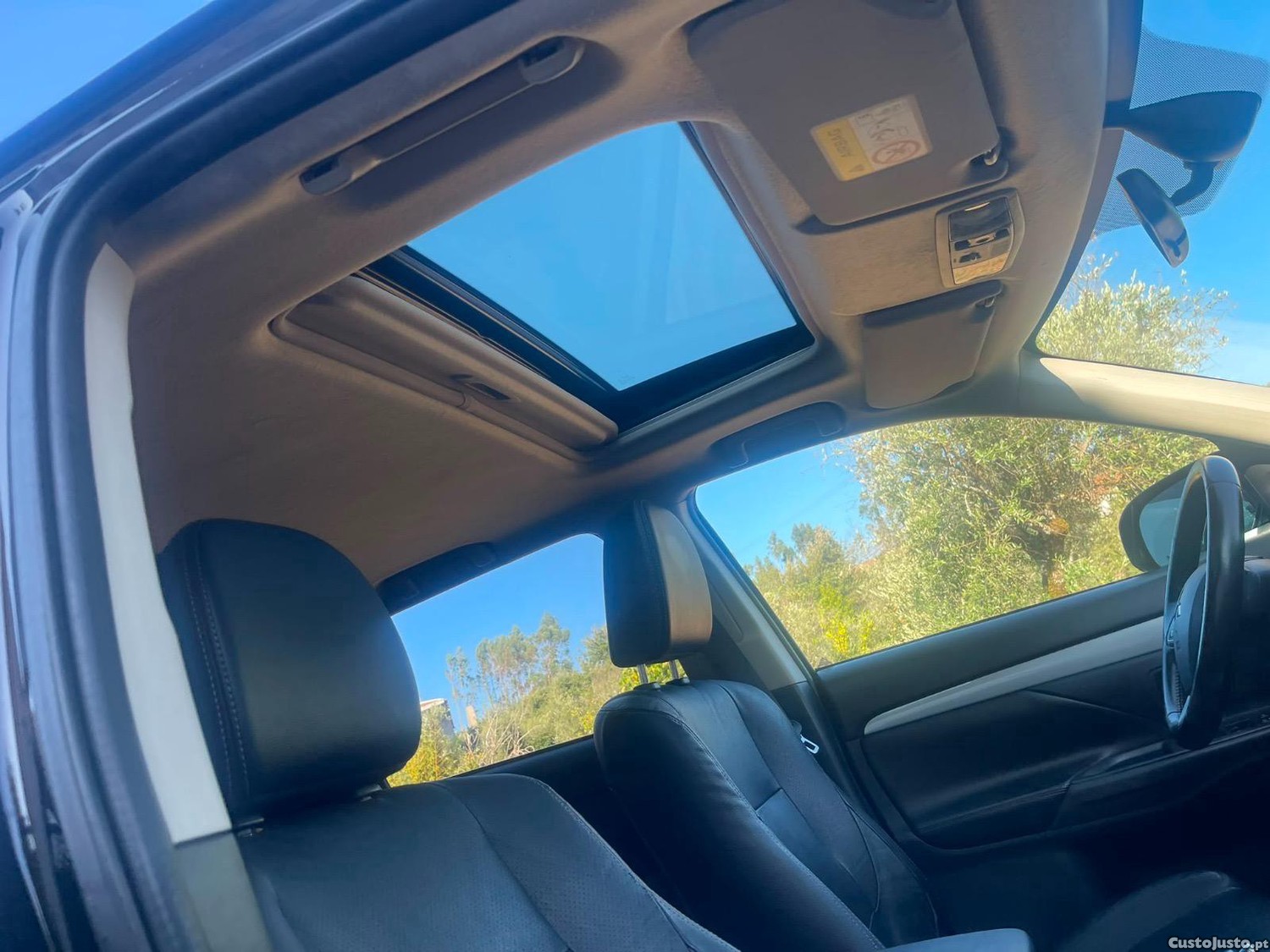 Mitsubishi Outlander Phev — fotografia 7