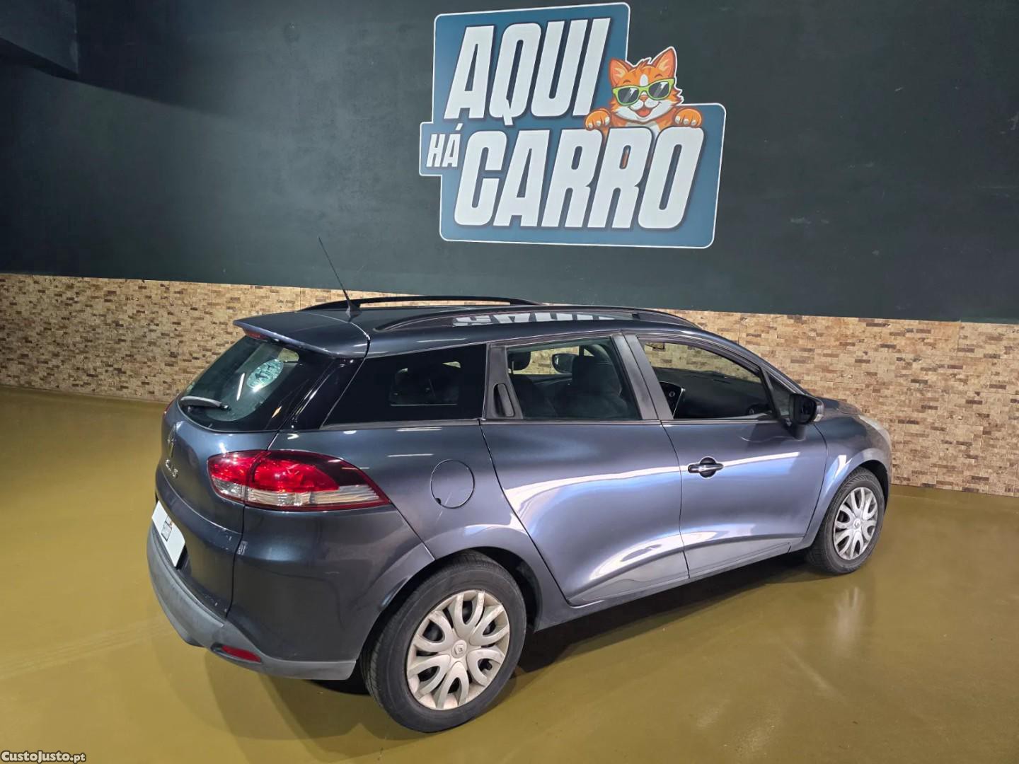 Renault Clio IV | Nacional | 104.000 km | 2019 — fotografia 8