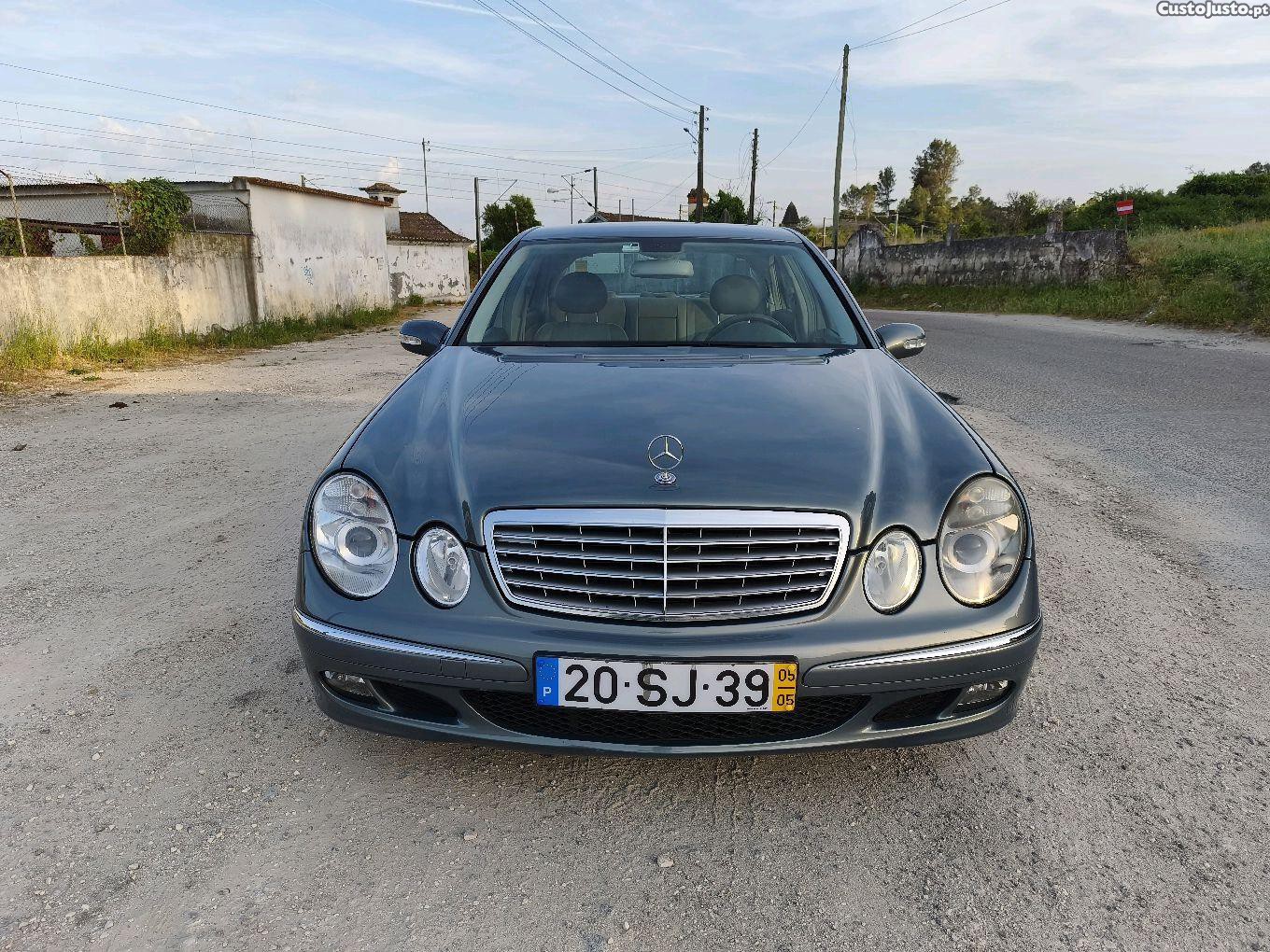 Mercedes-Benz E 280 Elegance — fotografia 11