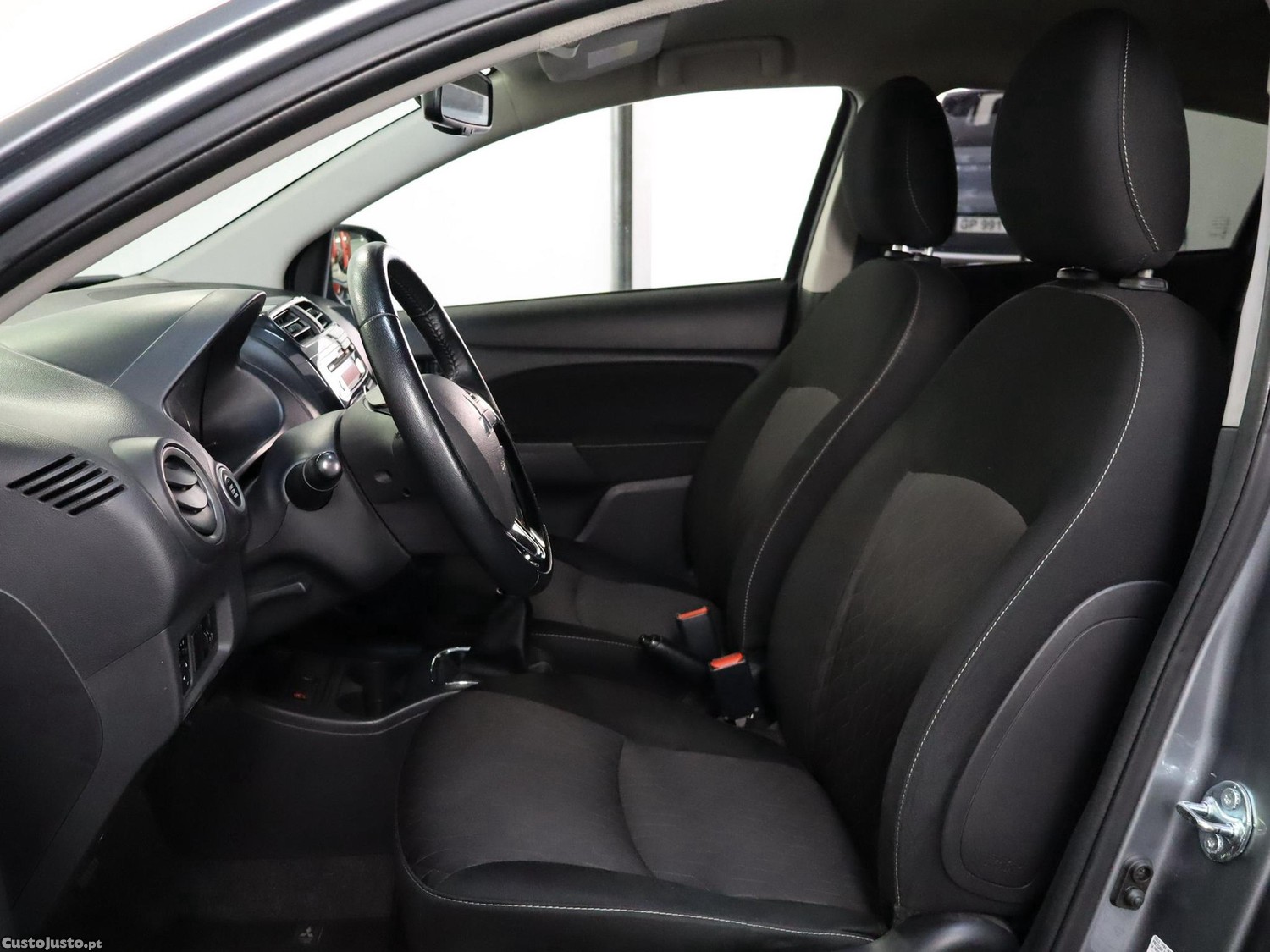 Mitsubishi Space Star 1.2 Connect Edition — fotografia 10