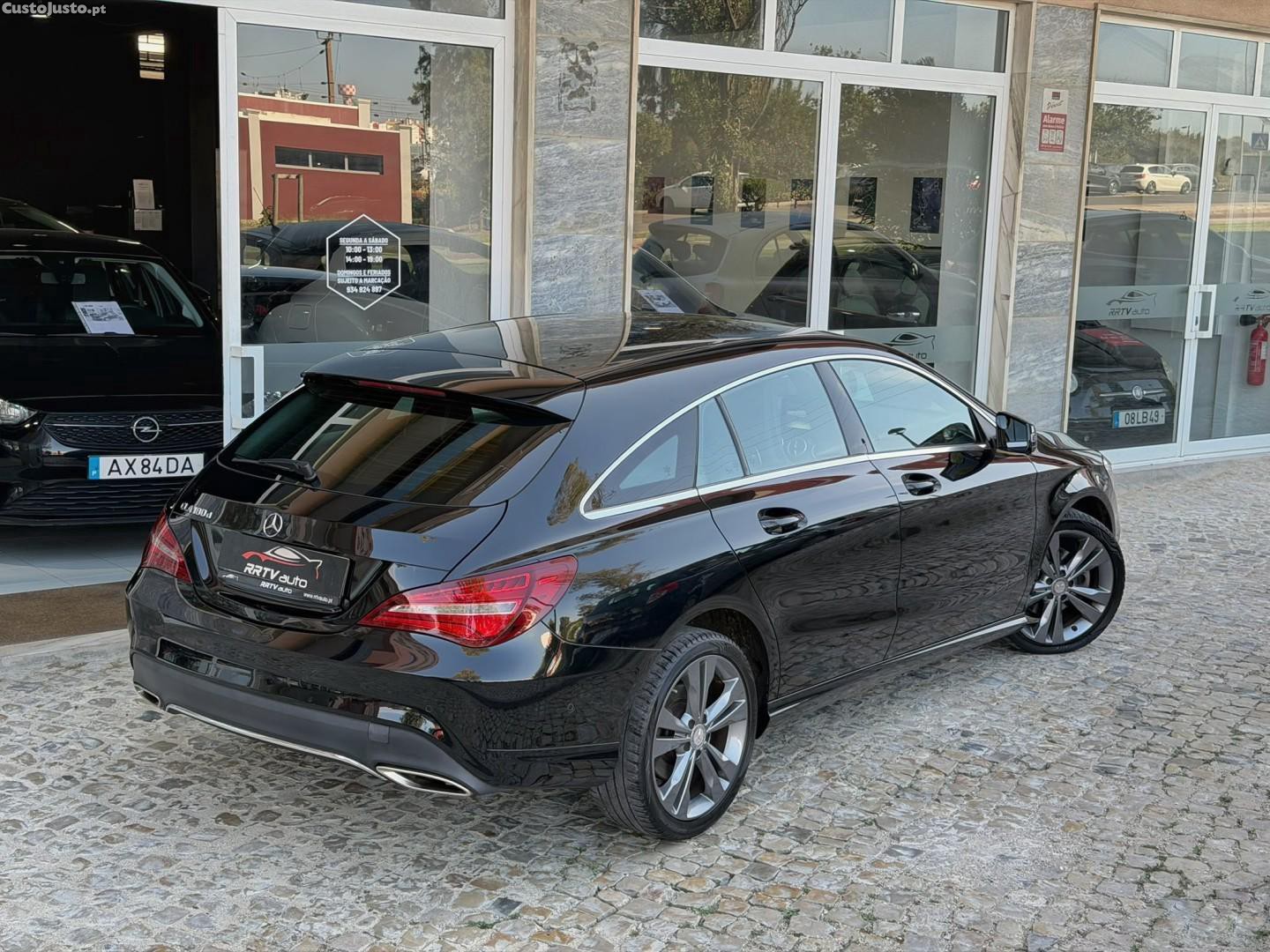 Mercedes-Benz CLA 180 d Shooting Brake Urban - 17 — photo 4