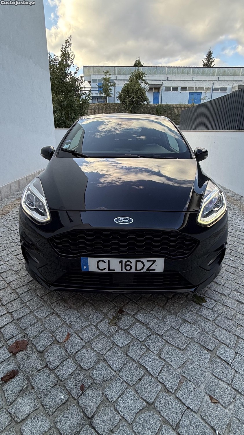 Ford Fiesta 1.0 Ecoboost - 18 foto 2